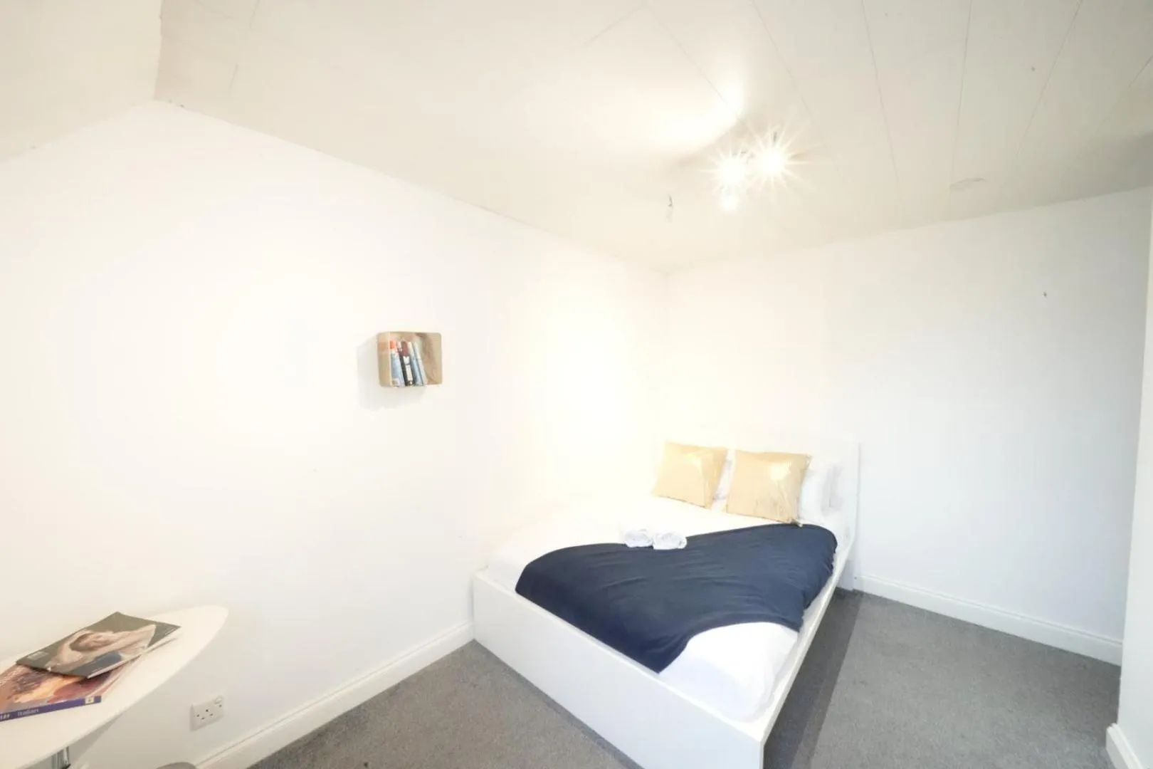 Bed in Airport Comfy Stay