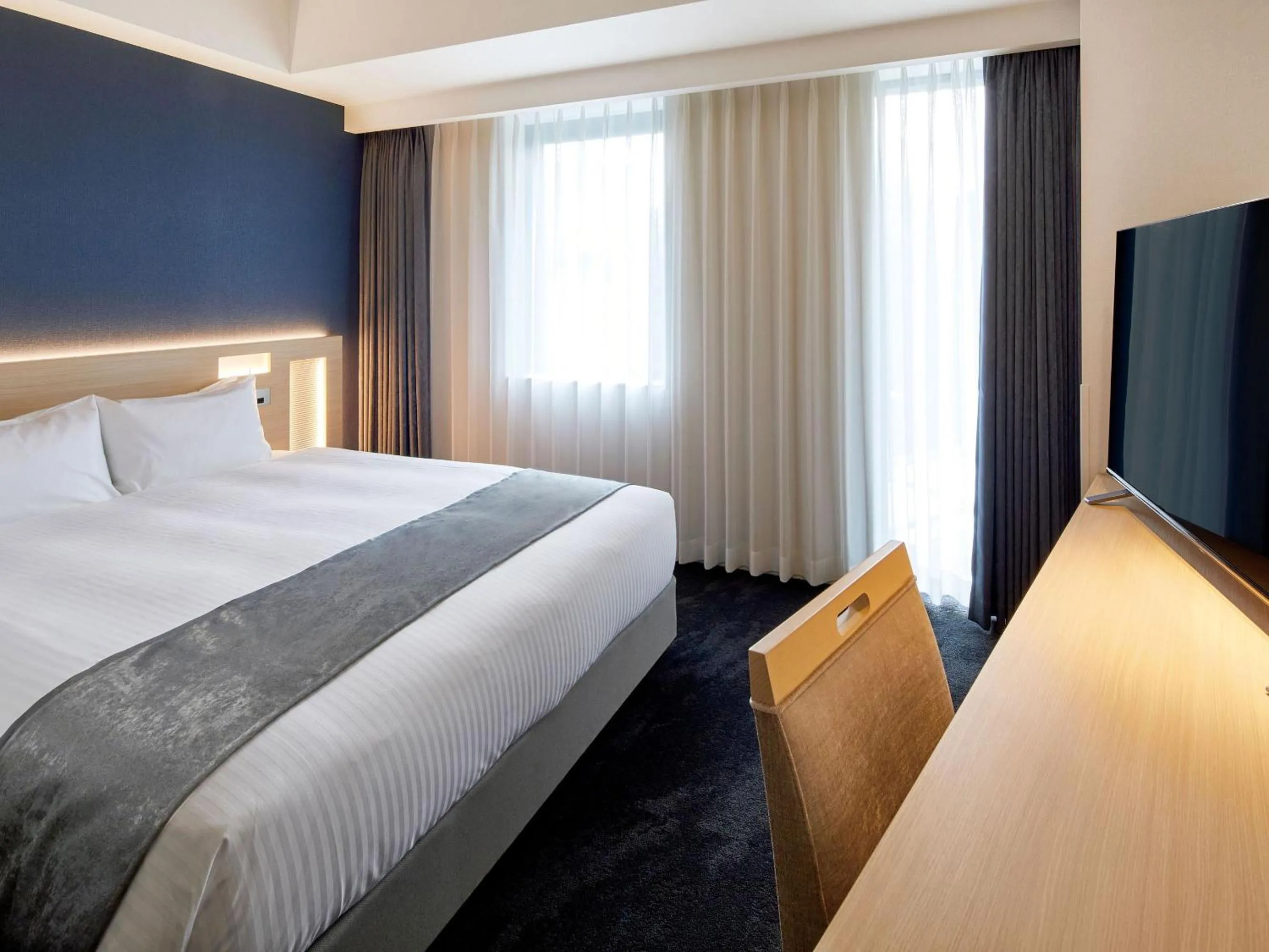 Photo of the whole room, Bed in Hotel Keyaki Gate Tokyo Fuchu