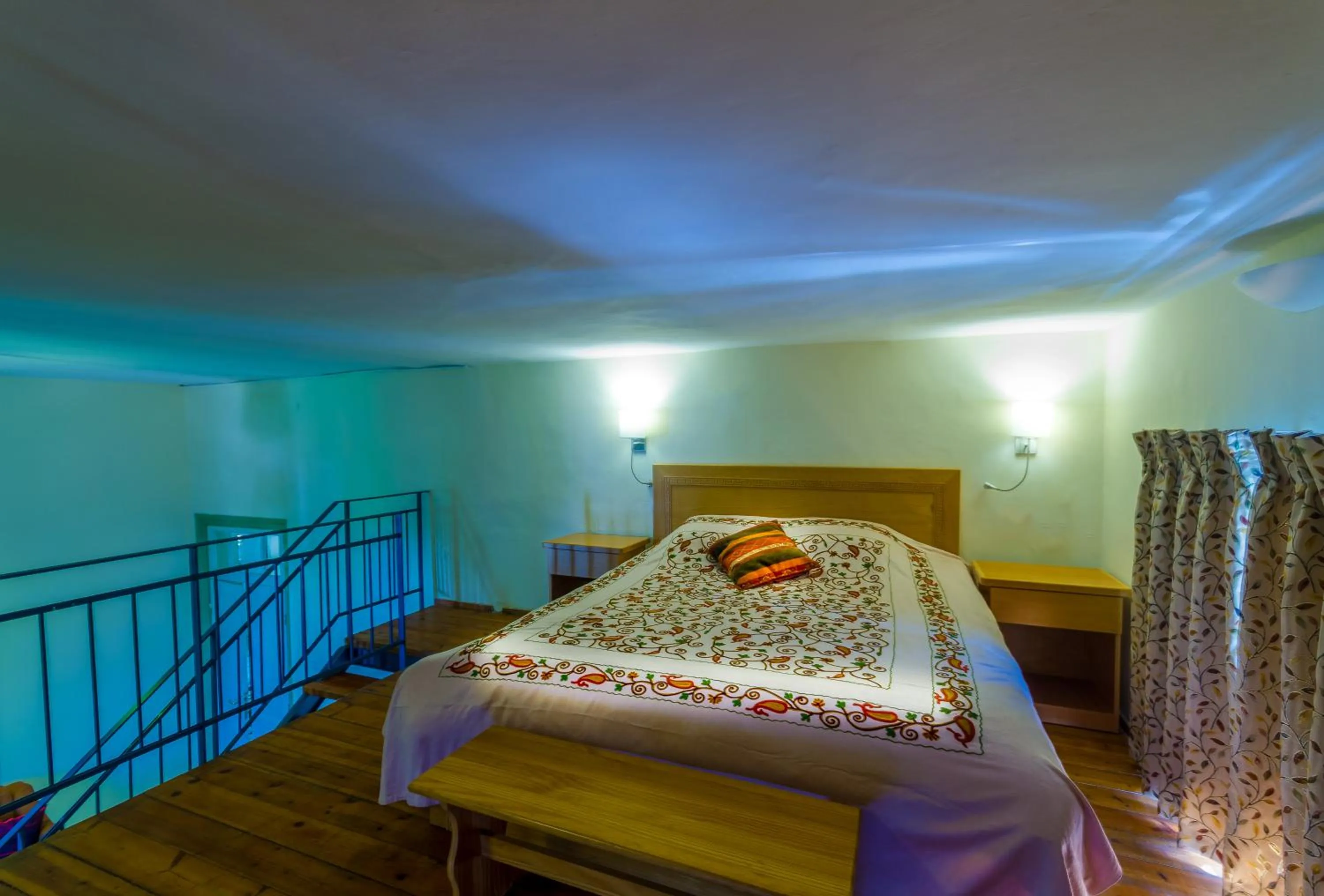 Photo of the whole room, Bed in Jerusalem Garden Home