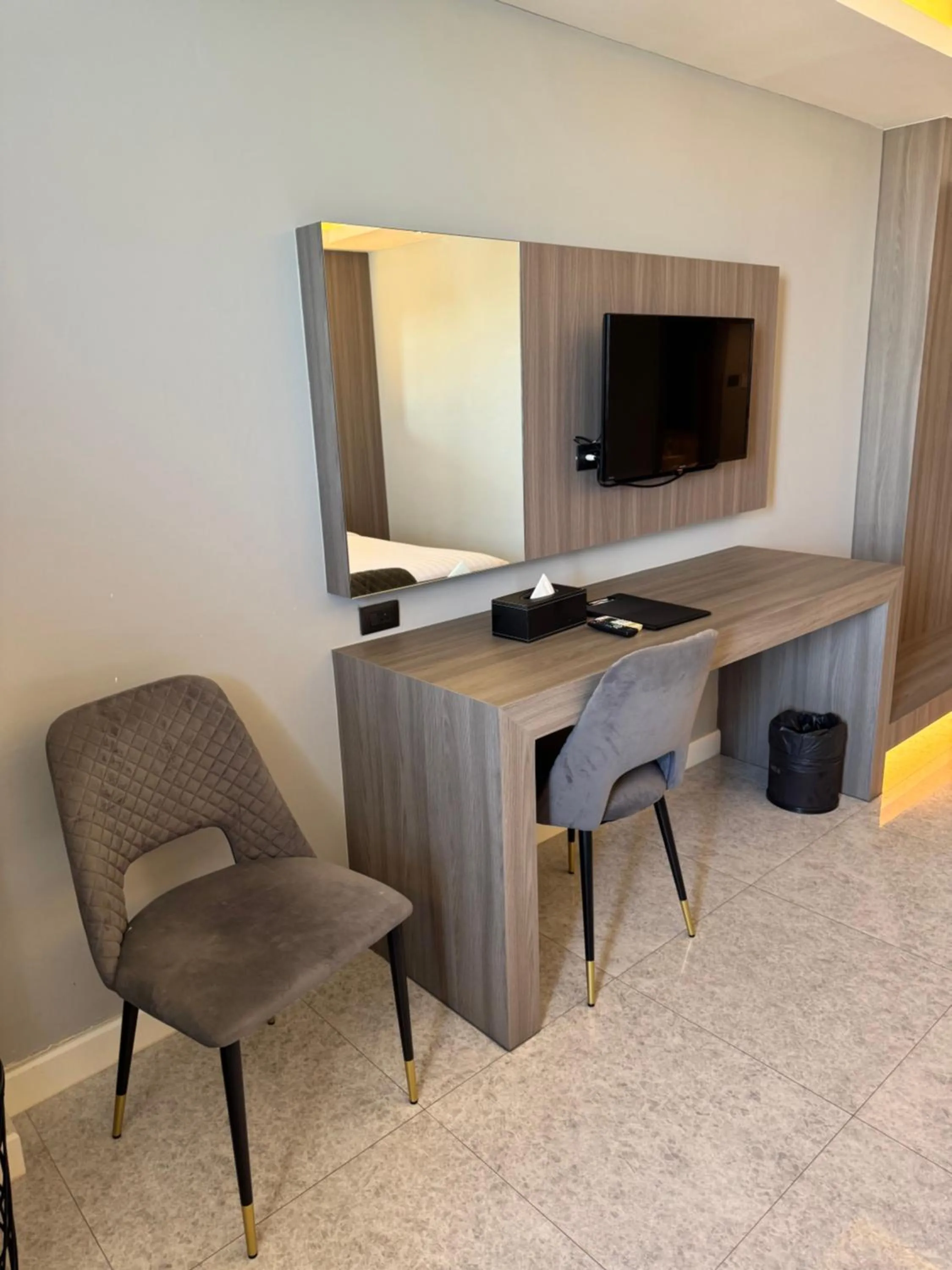 Living room in Hermann Hotel Pattaya - SHA Extra Plus