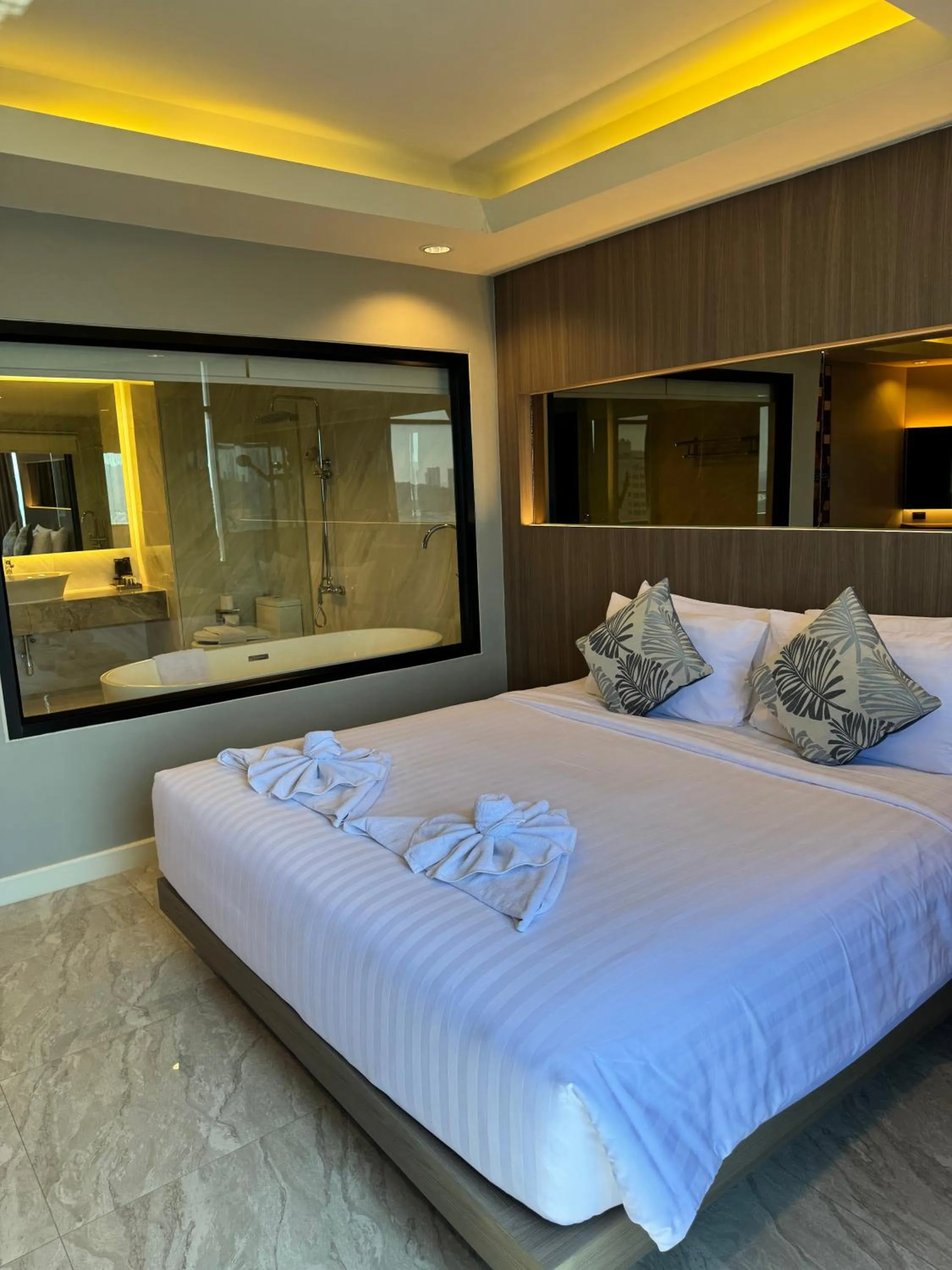 Bed in Hermann Hotel Pattaya - SHA Extra Plus