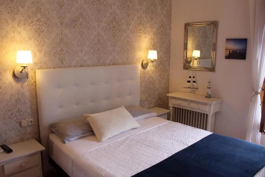 Bed in Hotel La Zubia , Granada