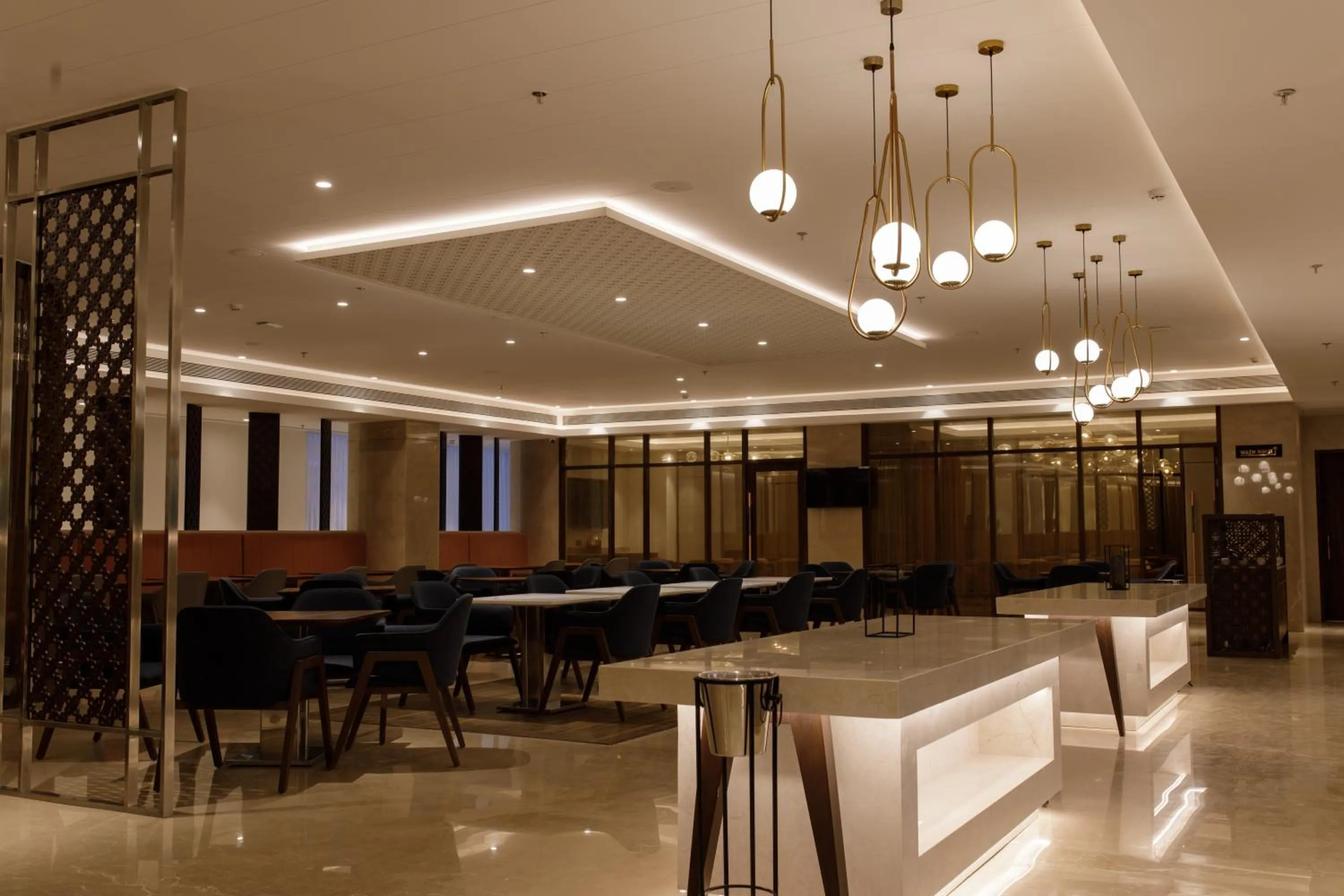 Restaurant/places to eat in Sayaji Jamnagar