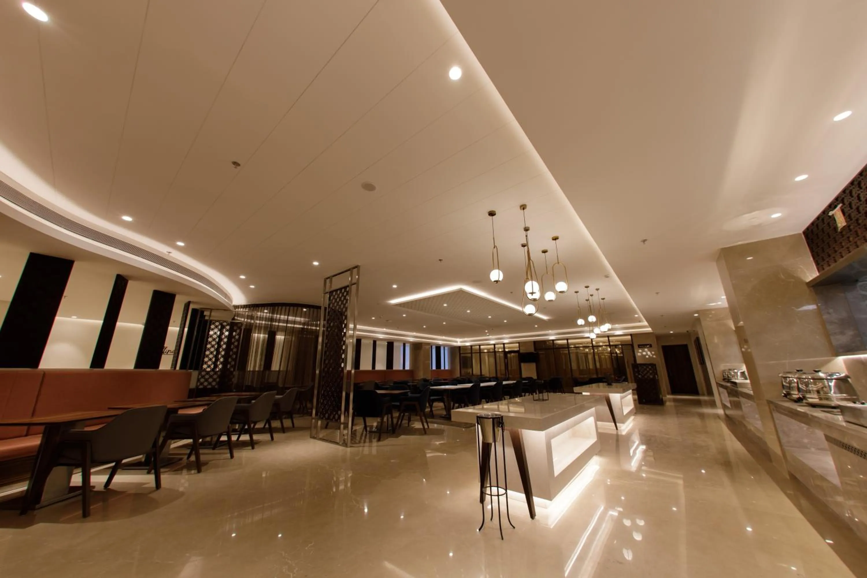 Restaurant/places to eat in Sayaji Jamnagar