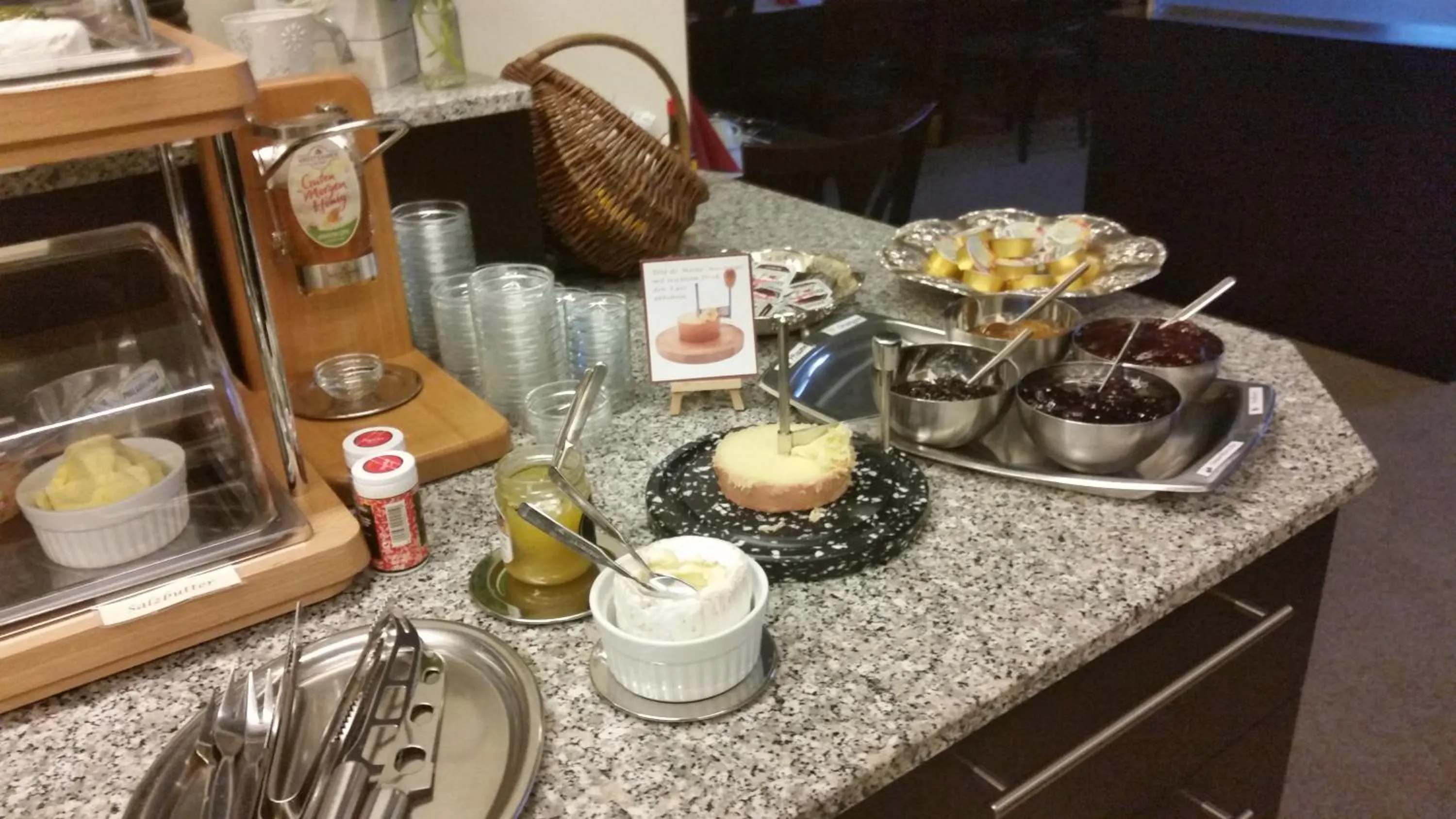 Food and drinks in Hotel Ännchen