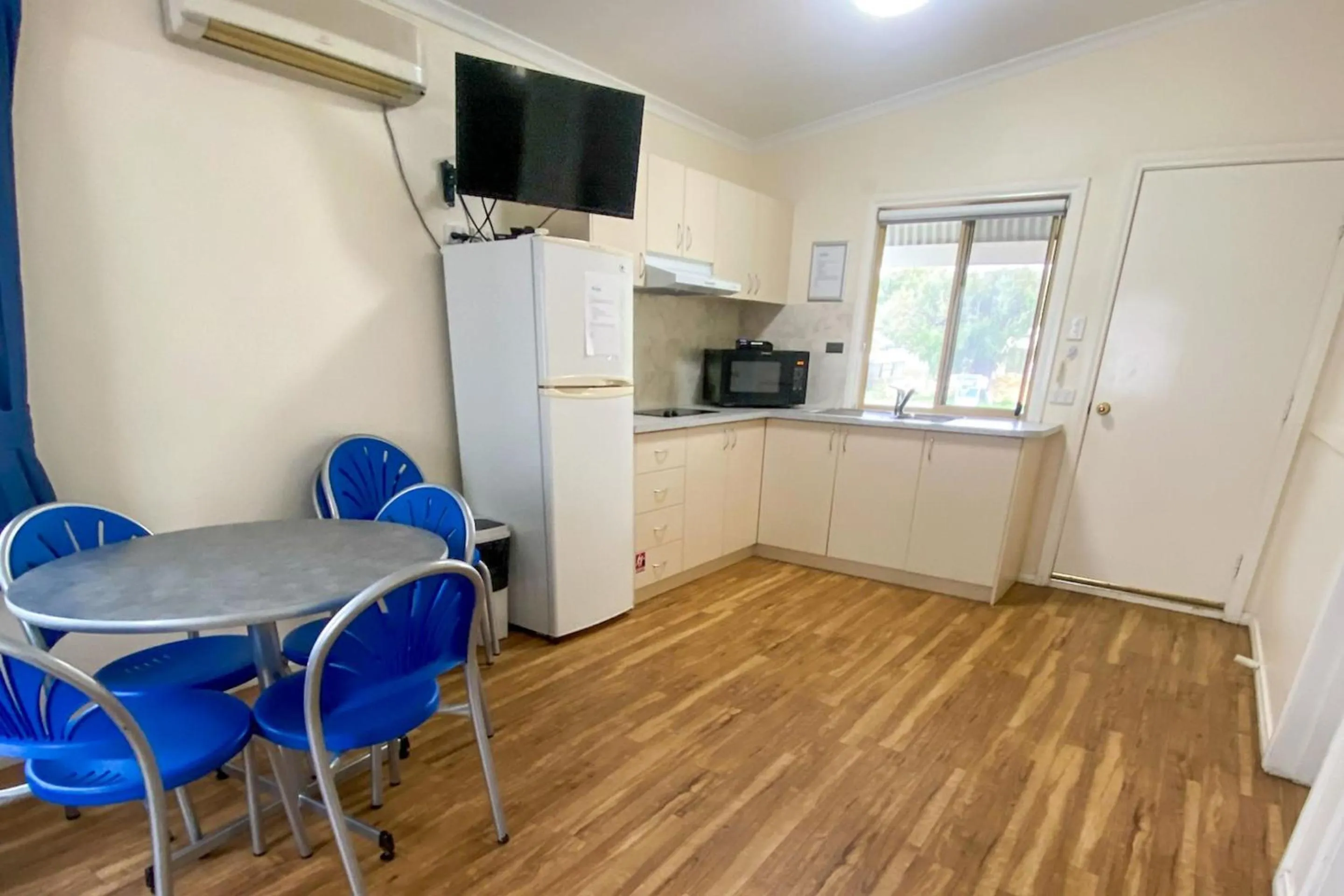 kitchen in BIG4 Breeze Holiday Parks - Busselton