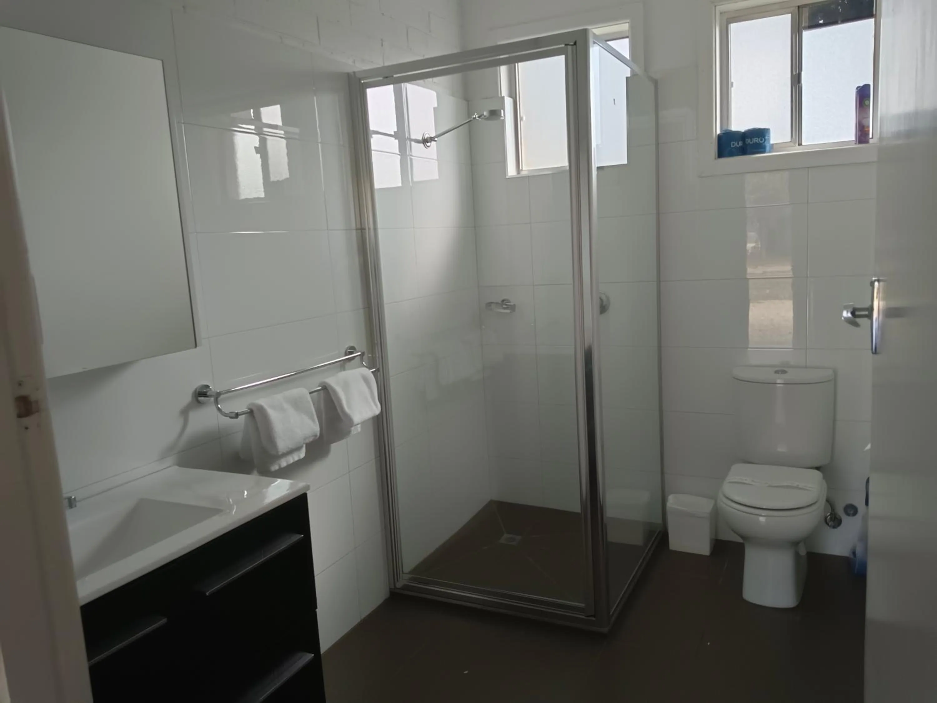 Bathroom in Buffalo Motel and Country Retreat