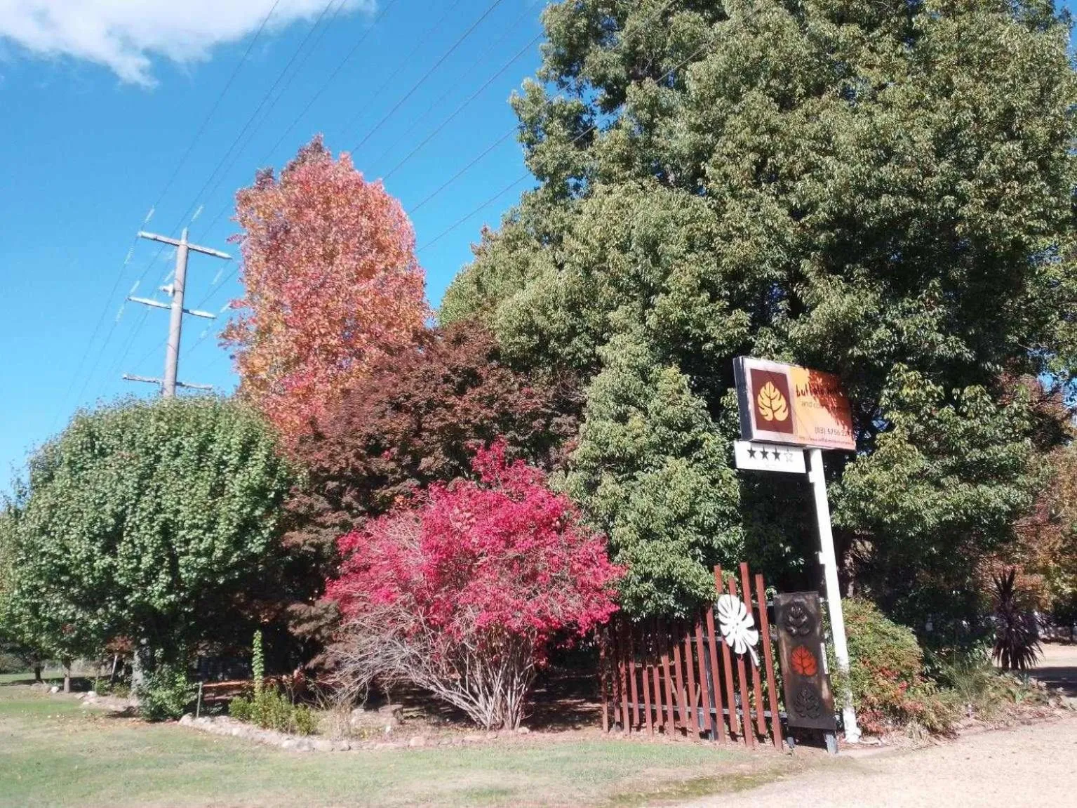 Street view in Buffalo Motel and Country Retreat