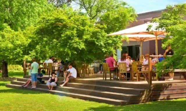 People in Buffalo Motel and Country Retreat
