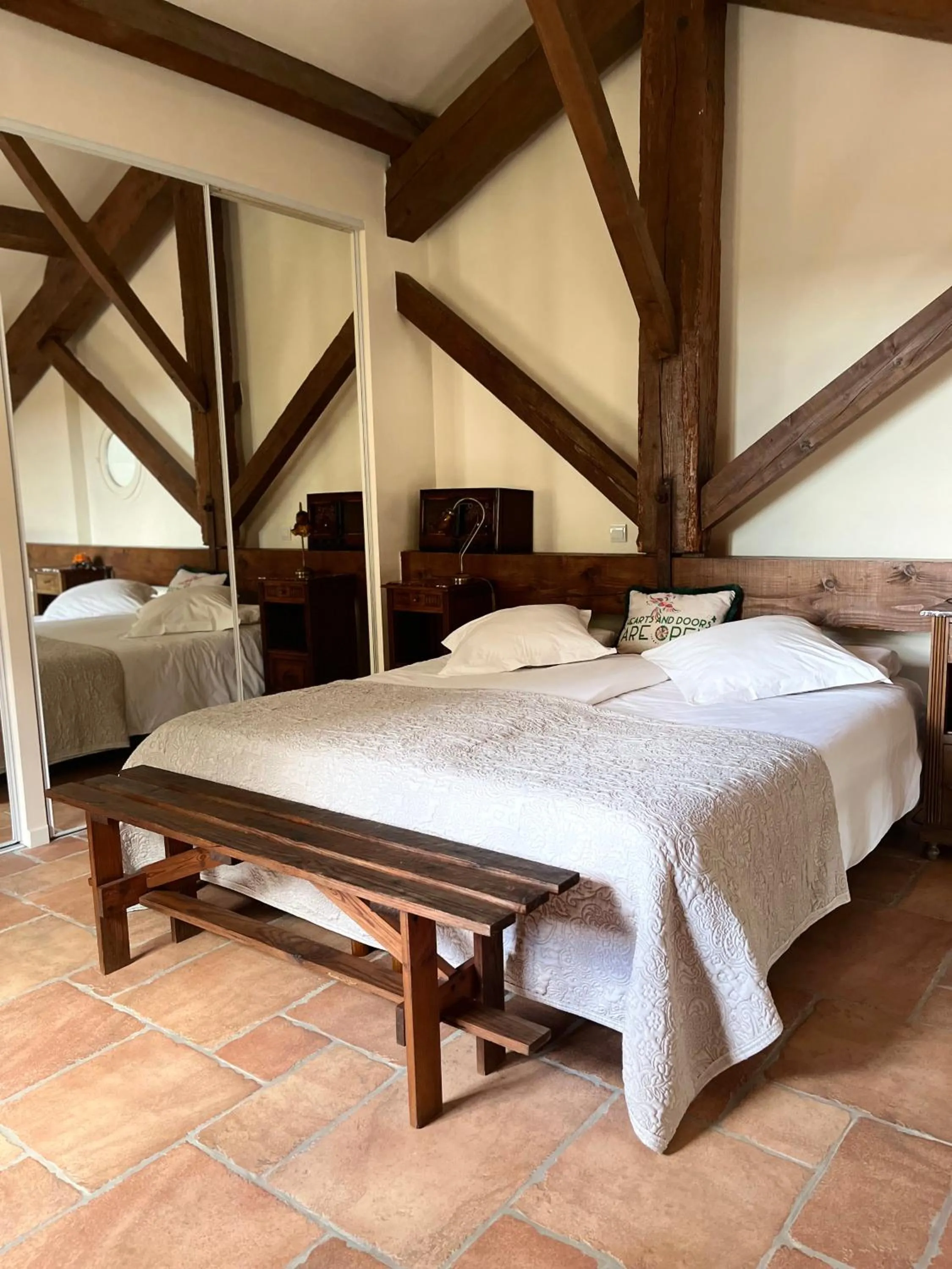 Bed in Chambres d'hôtes la Soulenque Luxury B & B