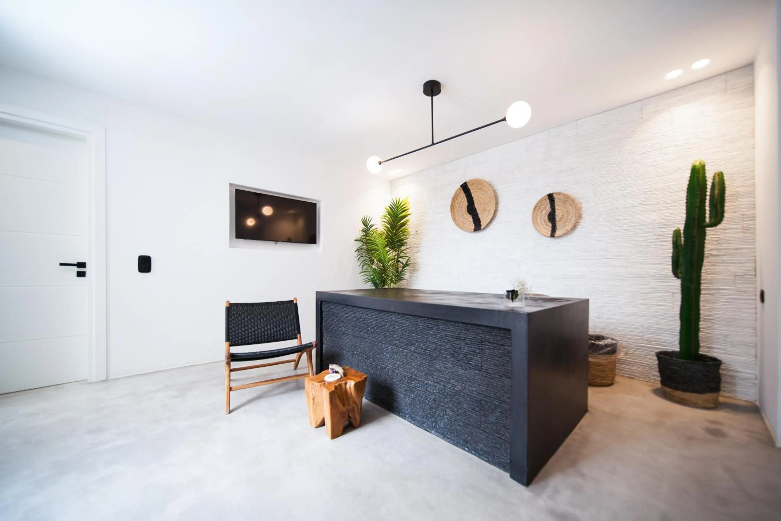 hair dresser in Agrari Bo Suites by Mykonos Rocks