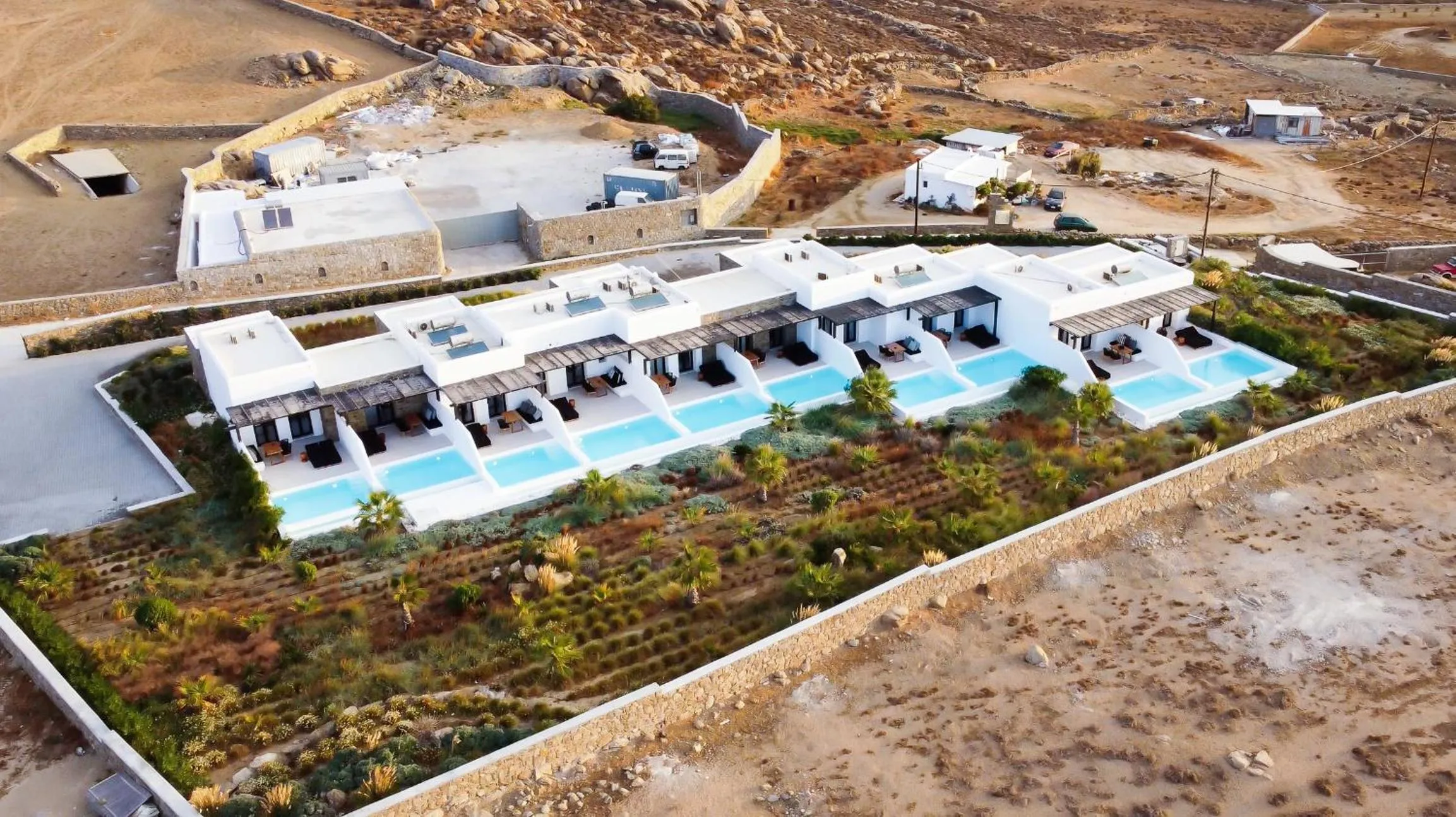 Natural landscape in Agrari Bo Suites by Mykonos Rocks