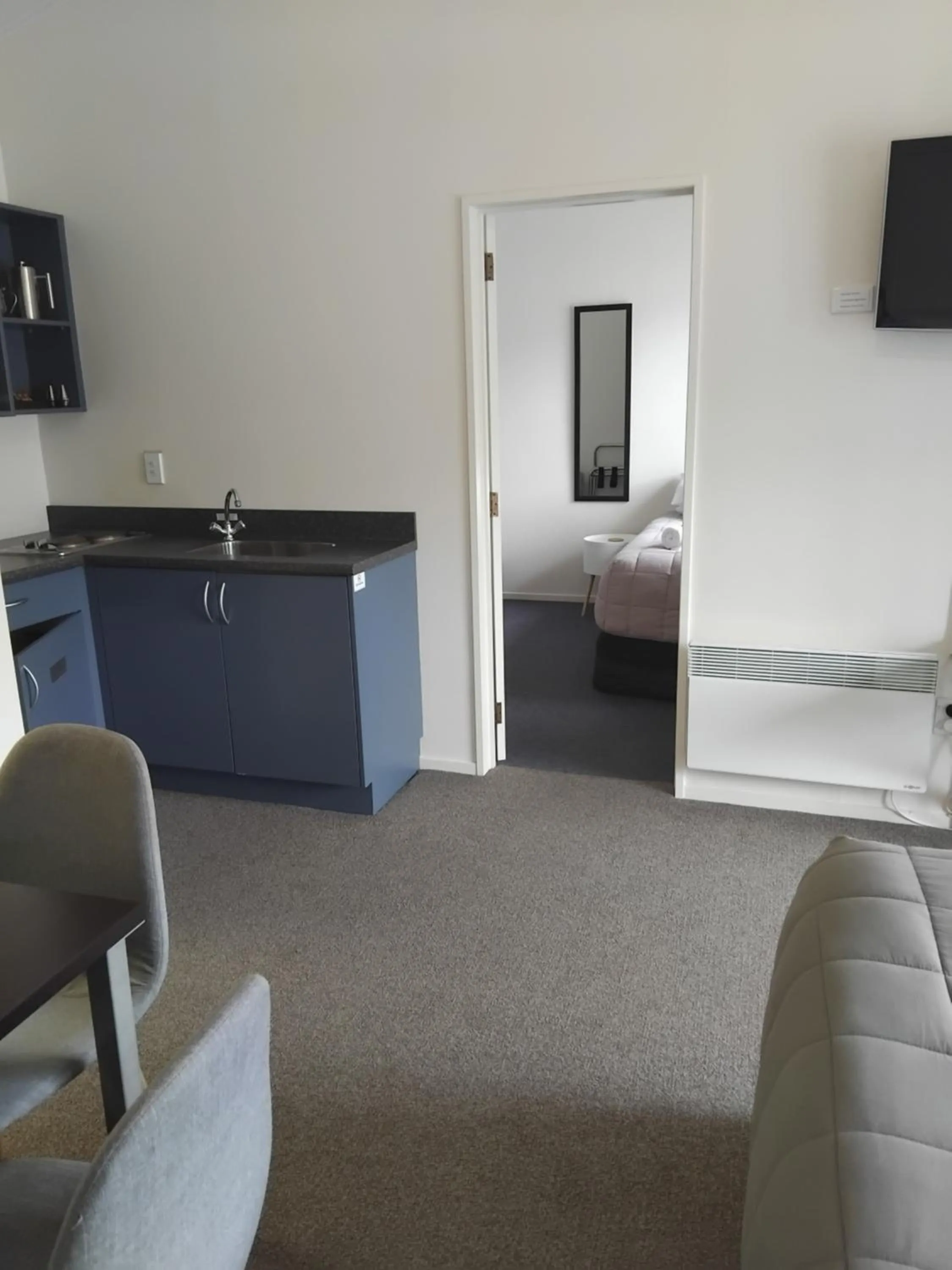 TV and multimedia, Bed in The Coast Motel