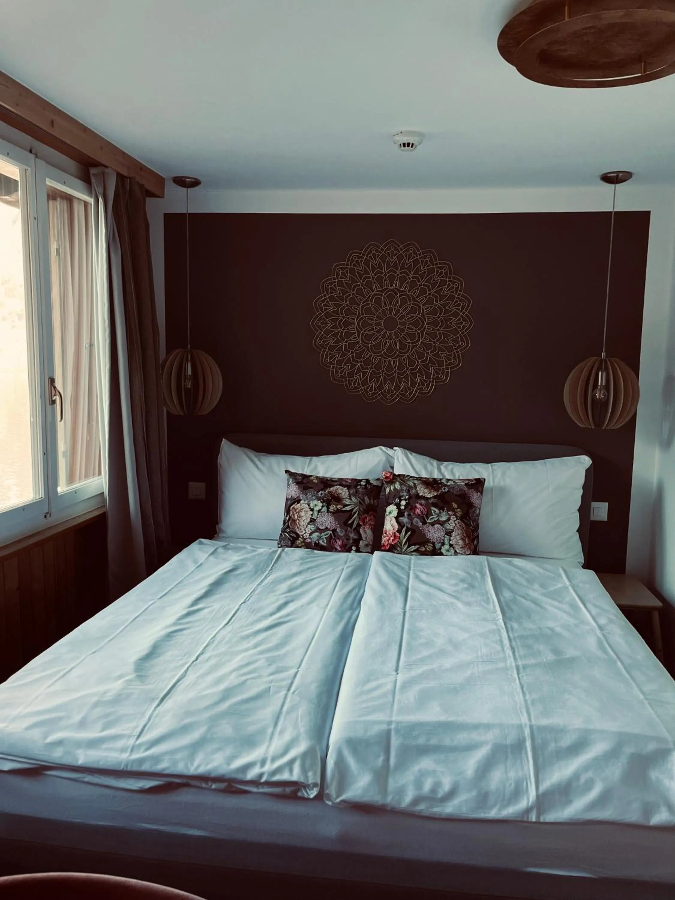 Bed in Boutique Hotel Bellevue B&B am Brienzersee Iseltwald Interlaken