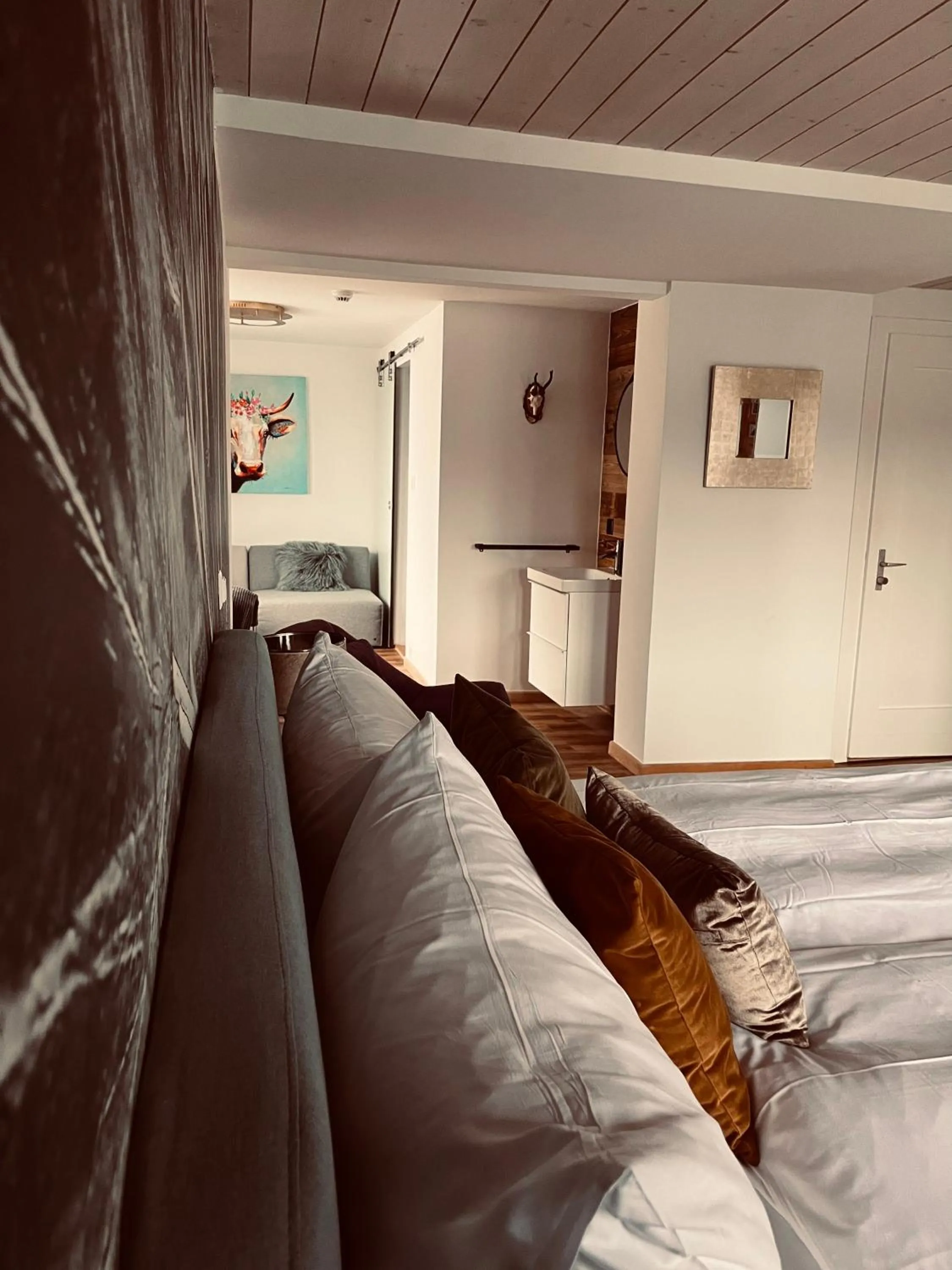 Bed in Boutique Hotel Bellevue B&B am Brienzersee Iseltwald Interlaken