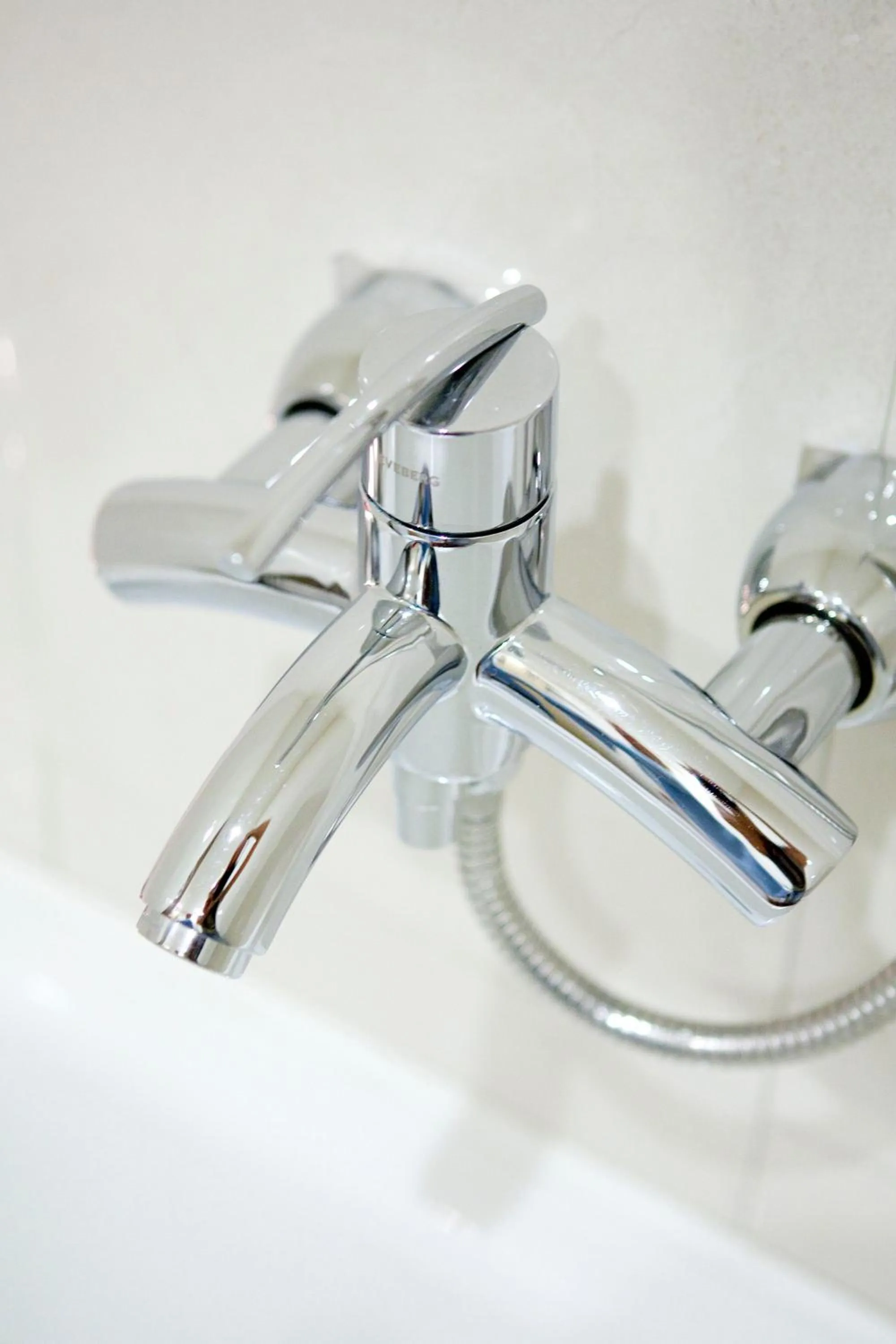 Bathroom in Notis Hotel