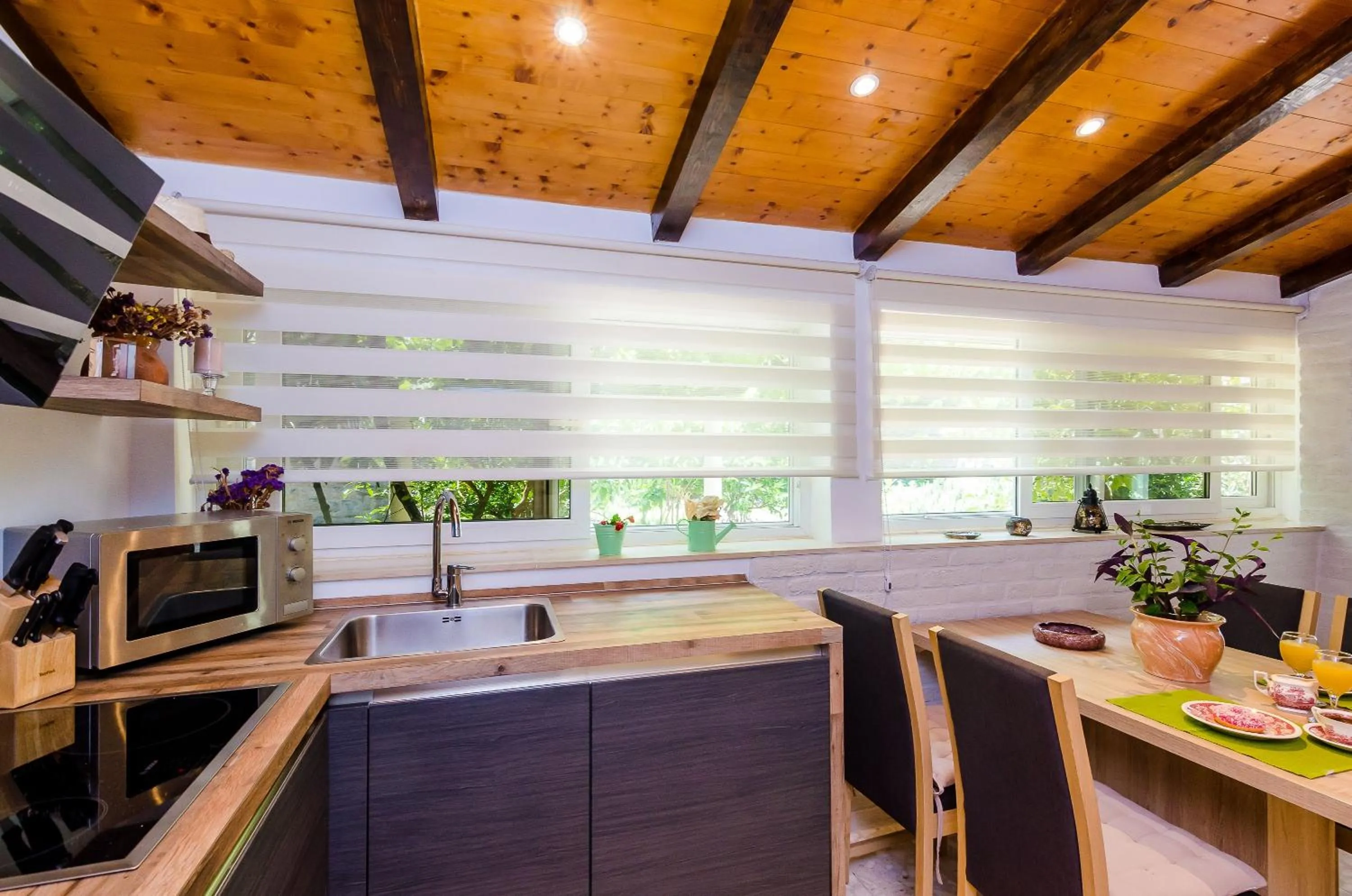 Kitchen or kitchenette in Camelia Luxury Apartments