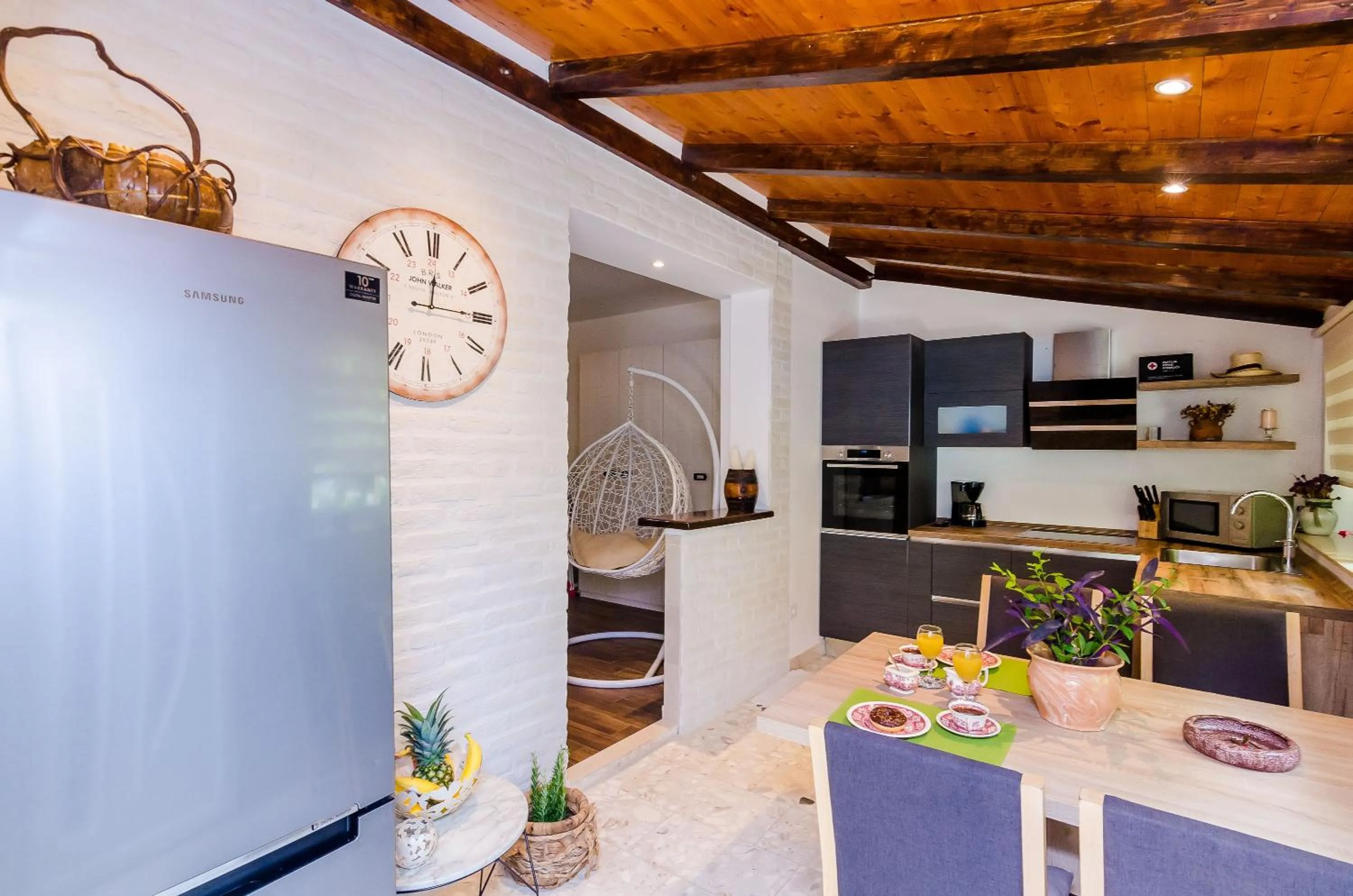 Kitchen or kitchenette in Camelia Luxury Apartments