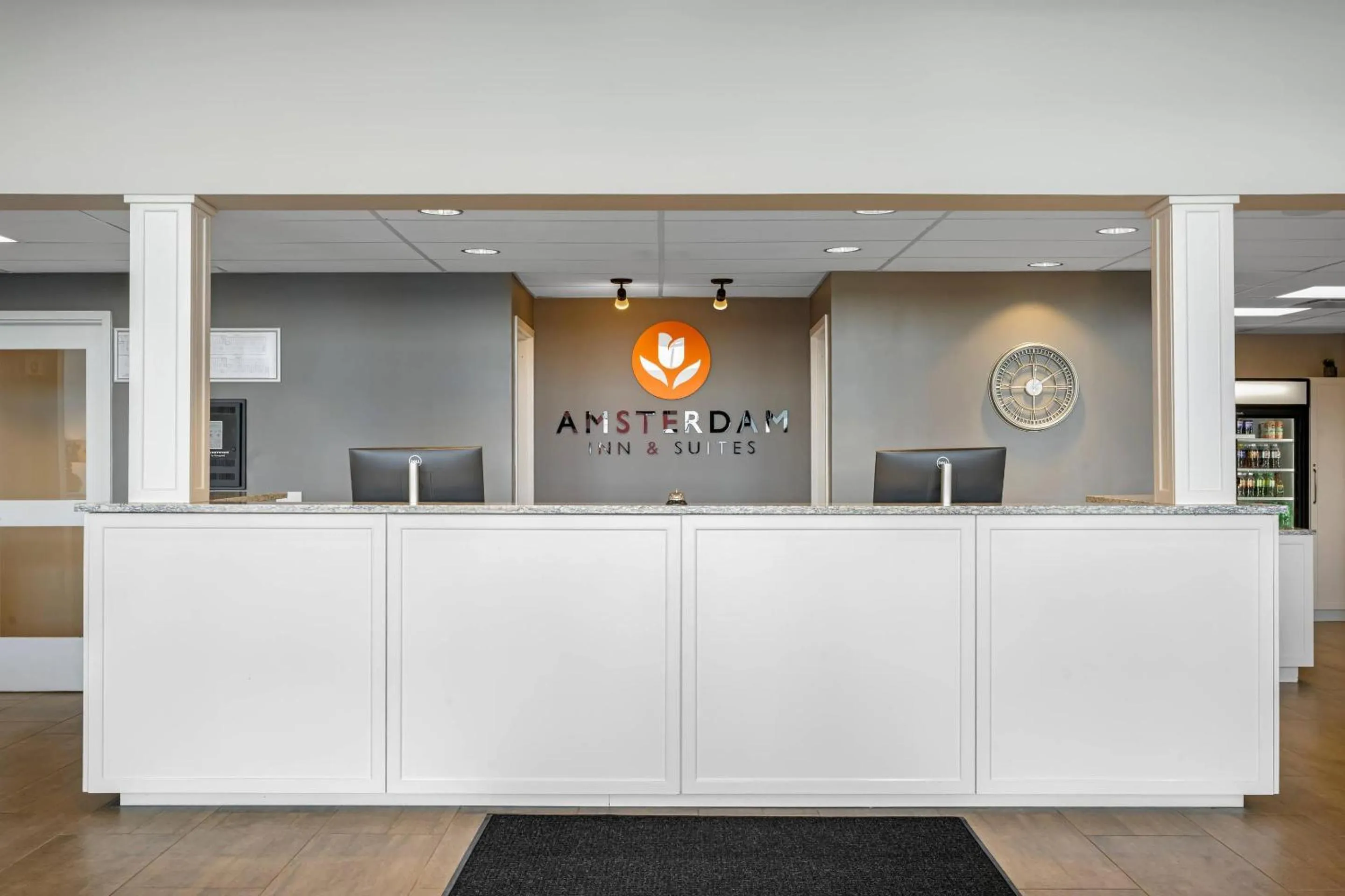 Lobby or reception in Amsterdam Inn & Suites, an Ascend Collection Hotel