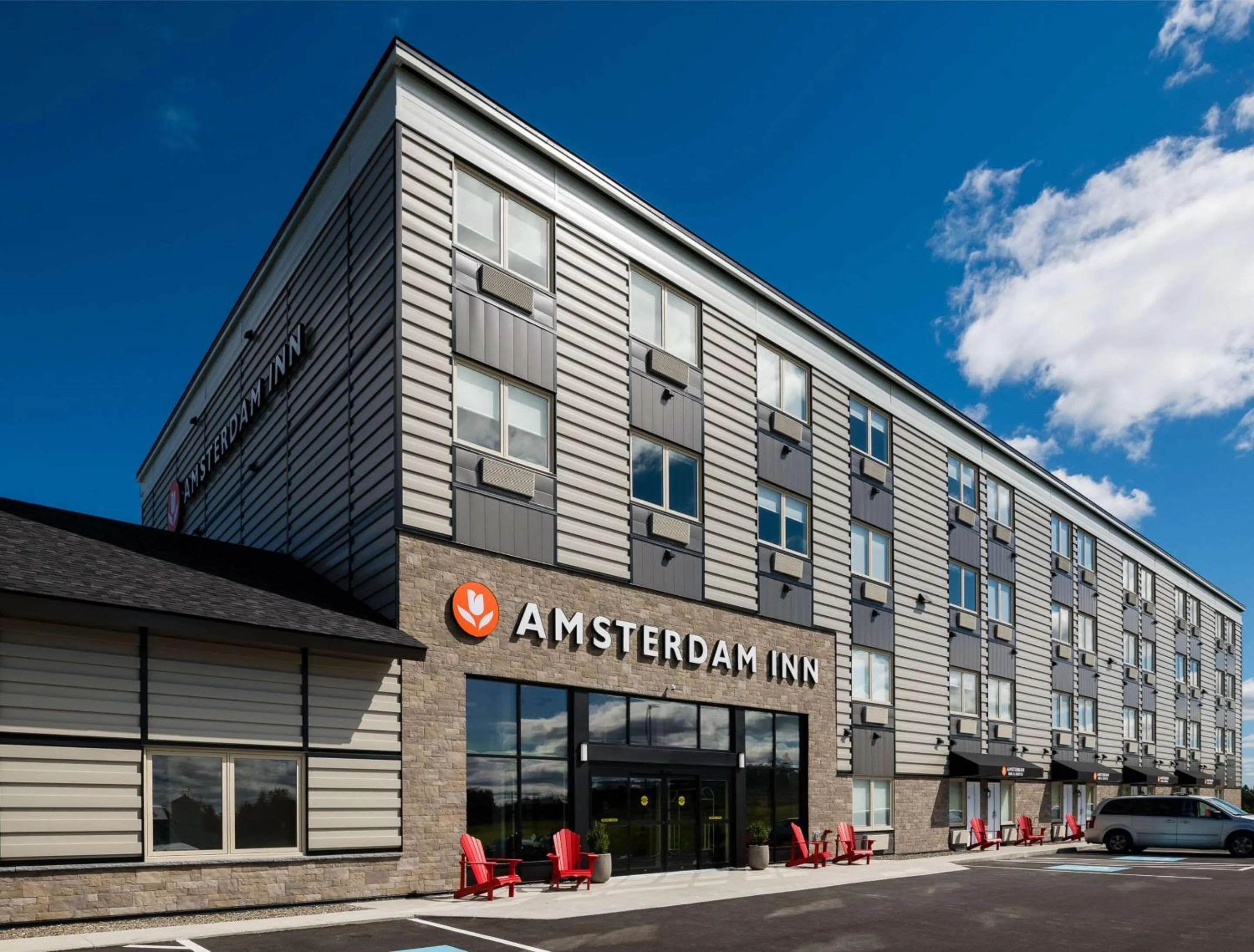 Property building in Amsterdam Inn & Suites, an Ascend Collection Hotel