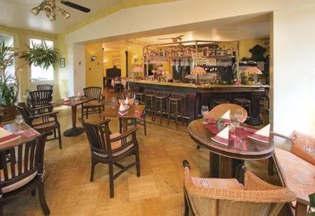 Restaurant/places to eat in Hotel Franken