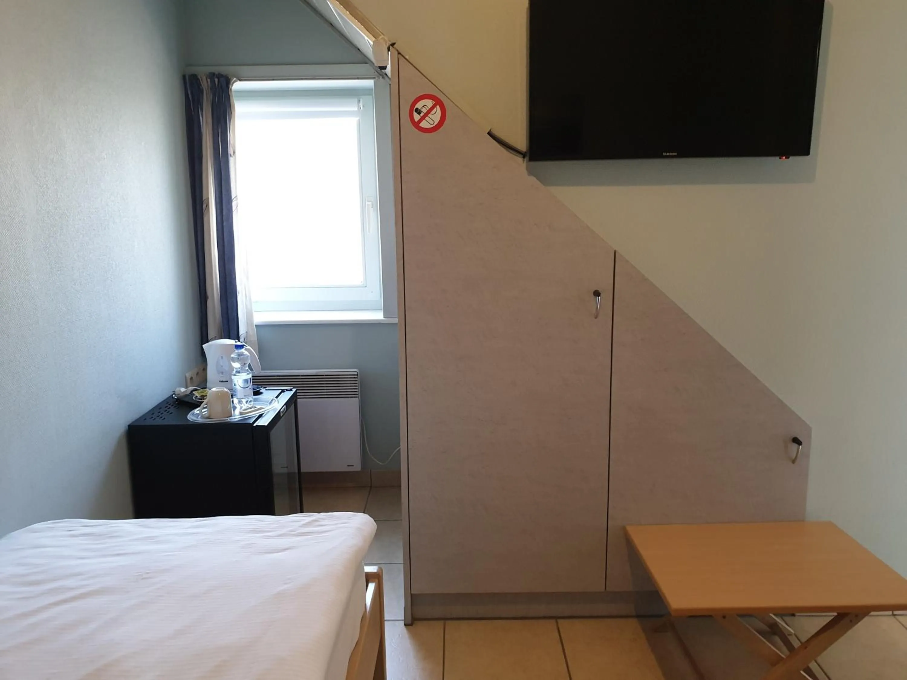 Inner courtyard view, Bed in Hostellerie Daiseldaele