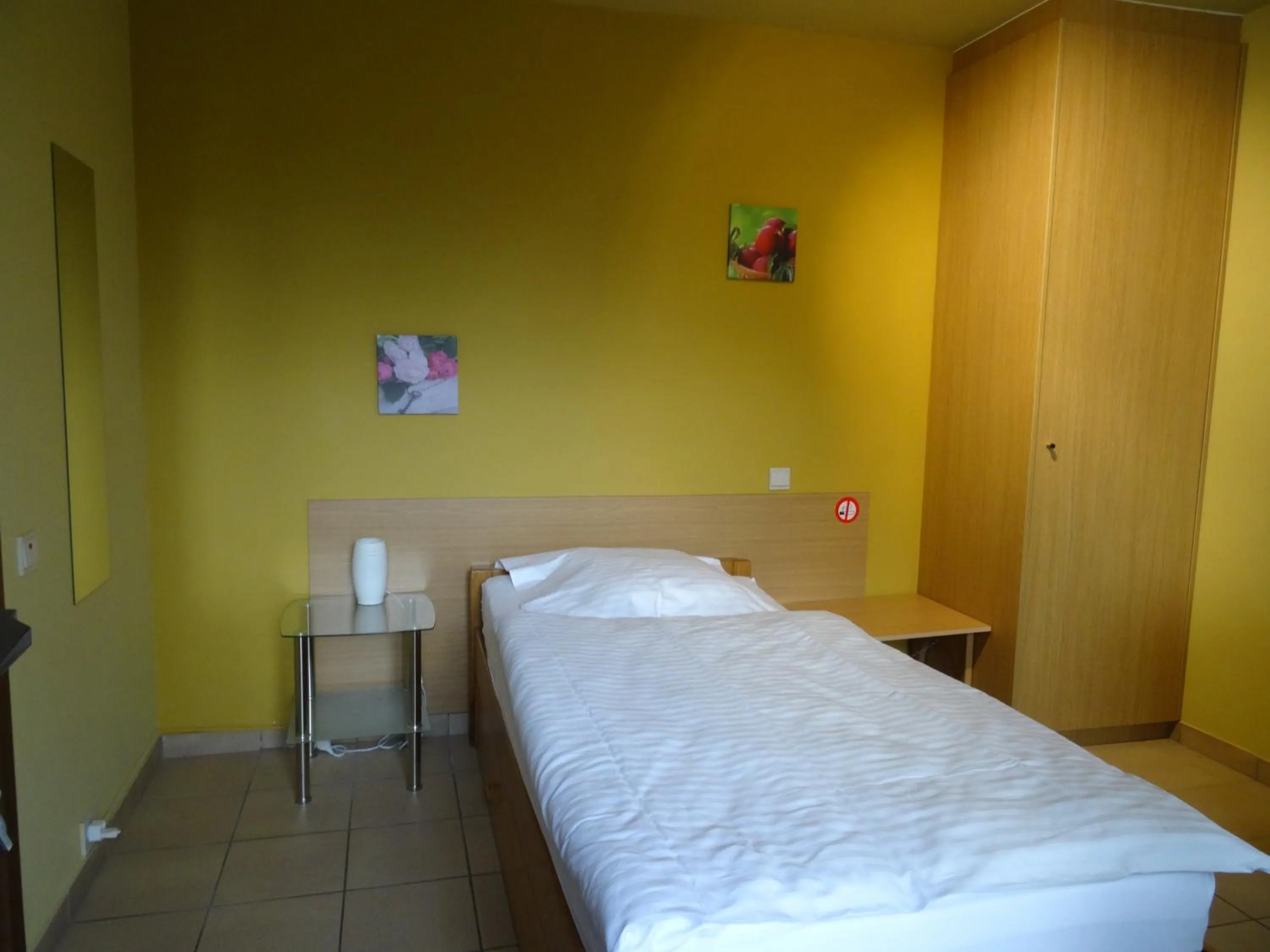 Bedroom, Bed in Hostellerie Daiseldaele