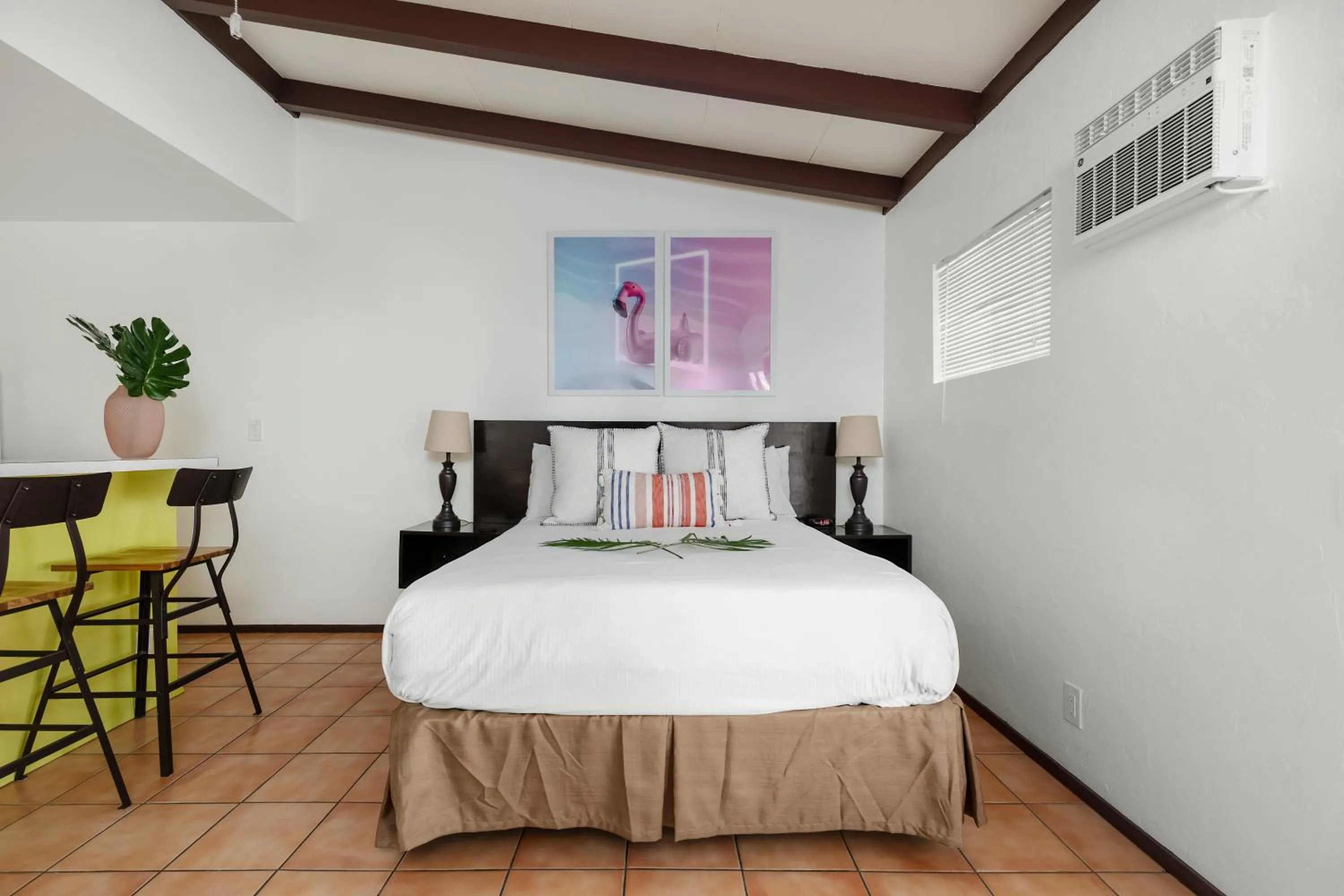 Bed in Float Palm Springs - Adults Only