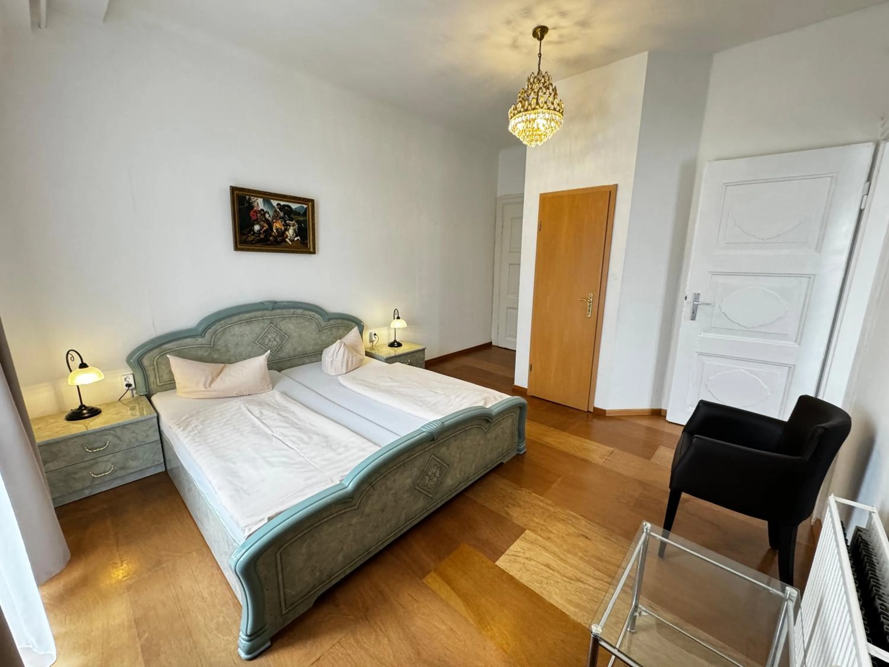 Bed in Hotel Zu den Linden