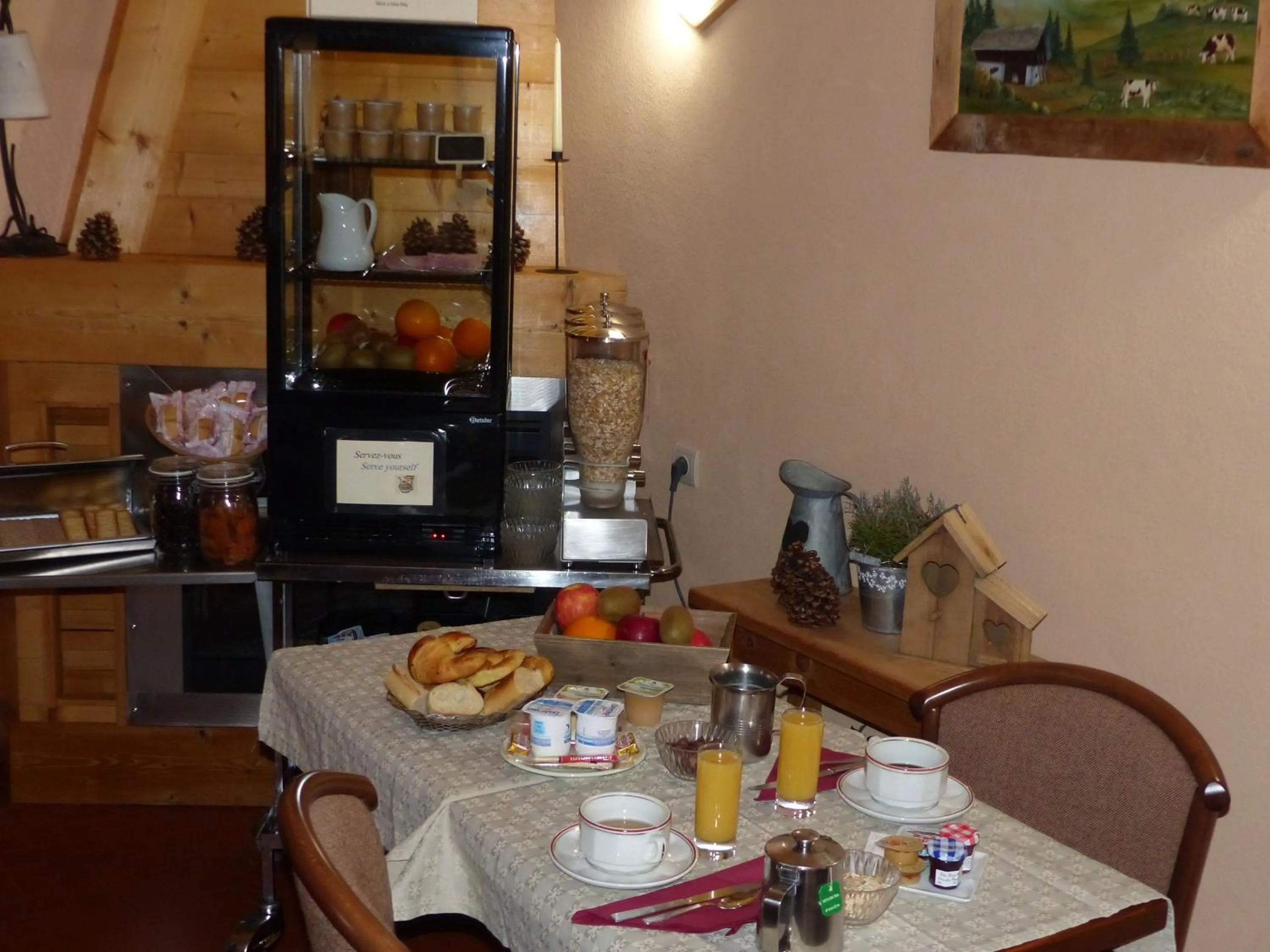 Breakfast in Hôtel Bellachat