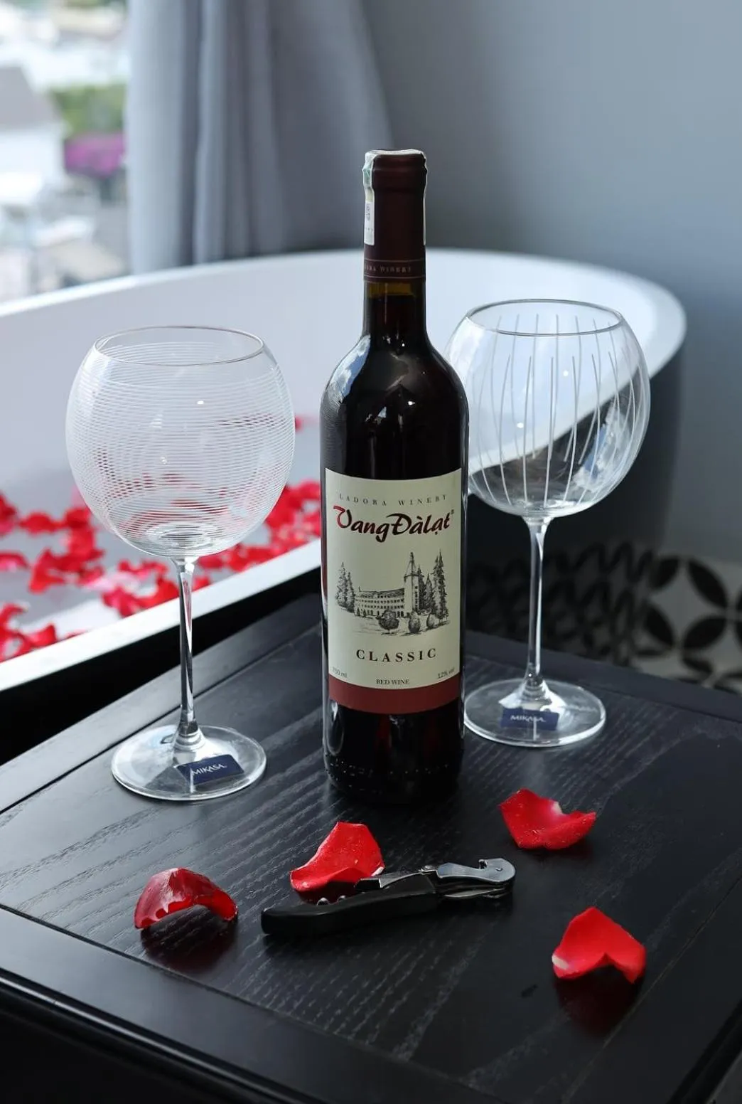 TTR Skypool View Hotel