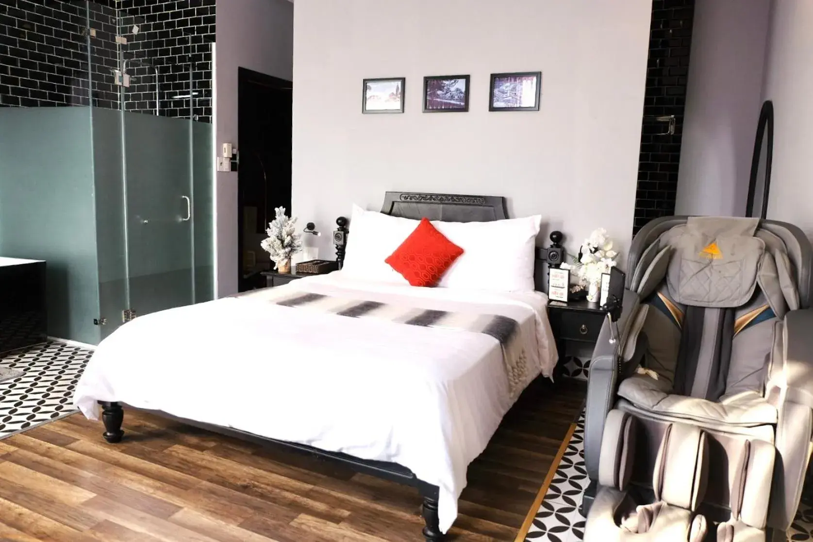 Suite with City View in TTR Skypool View Hotel Suite with City View in TTR Skypool View Hotel