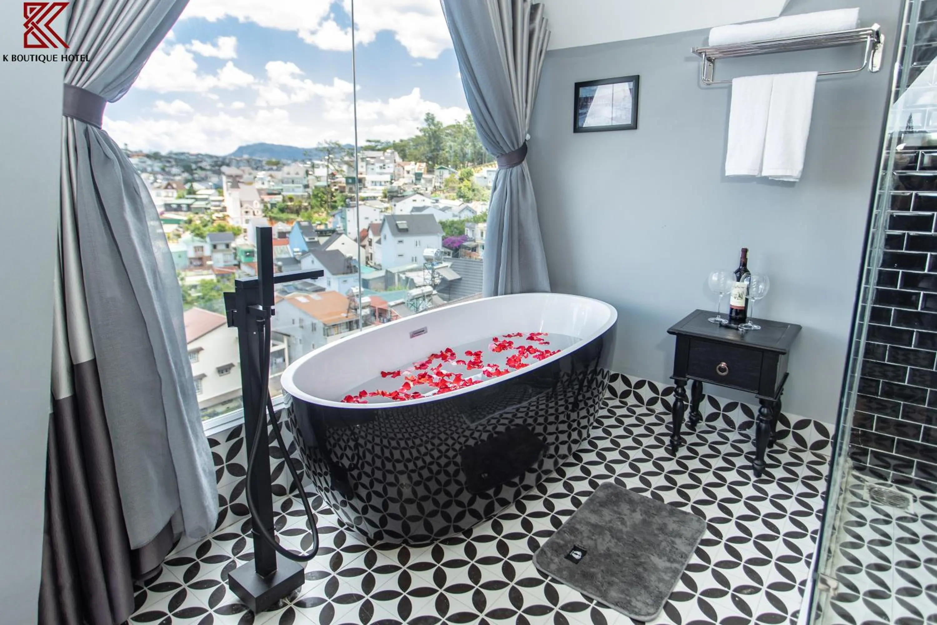 Bathroom in TTR Skypool View Hotel