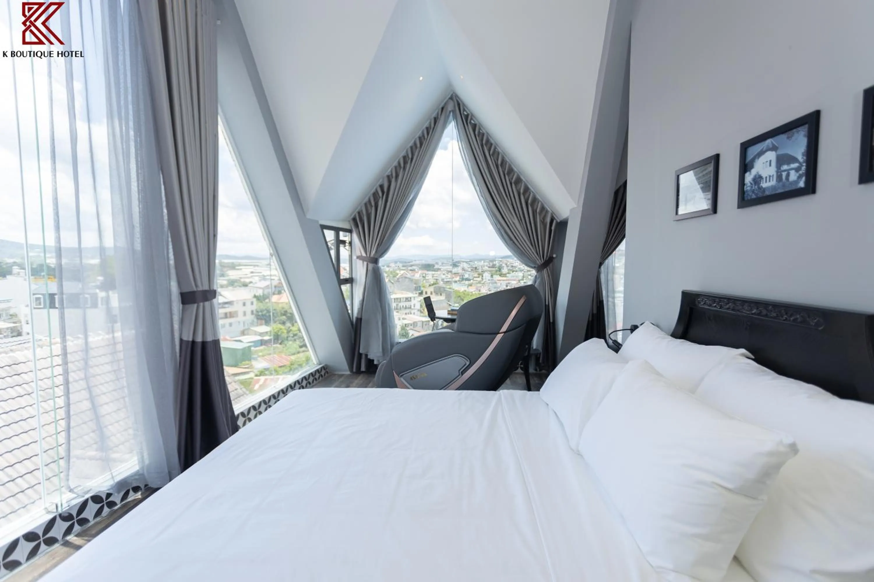 Photo of the whole room, Bed in TTR Skypool View Hotel