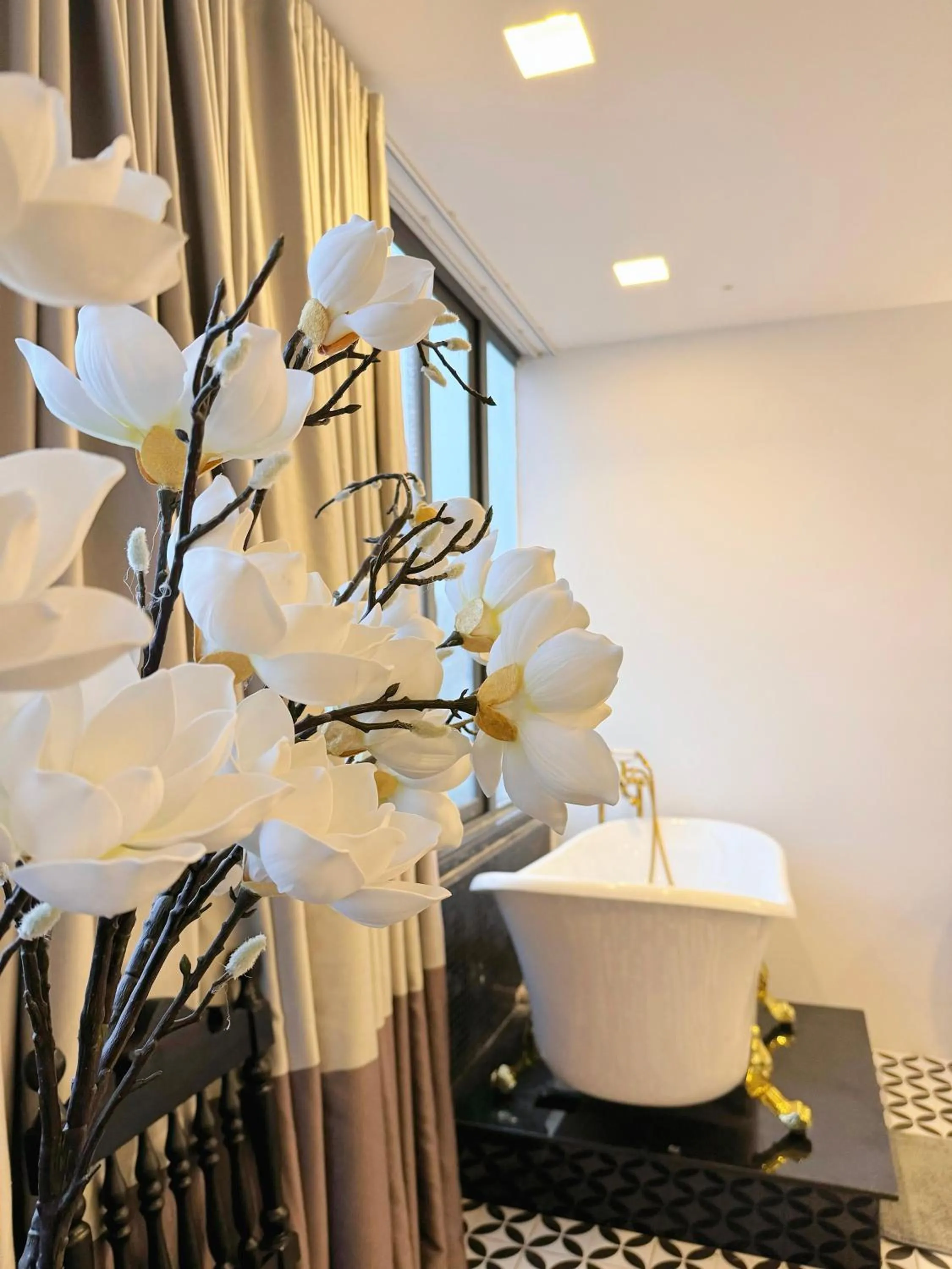 TTR Skypool View Hotel