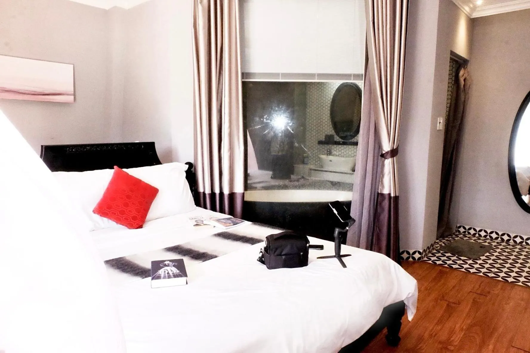 Bed in TTR Skypool View Hotel