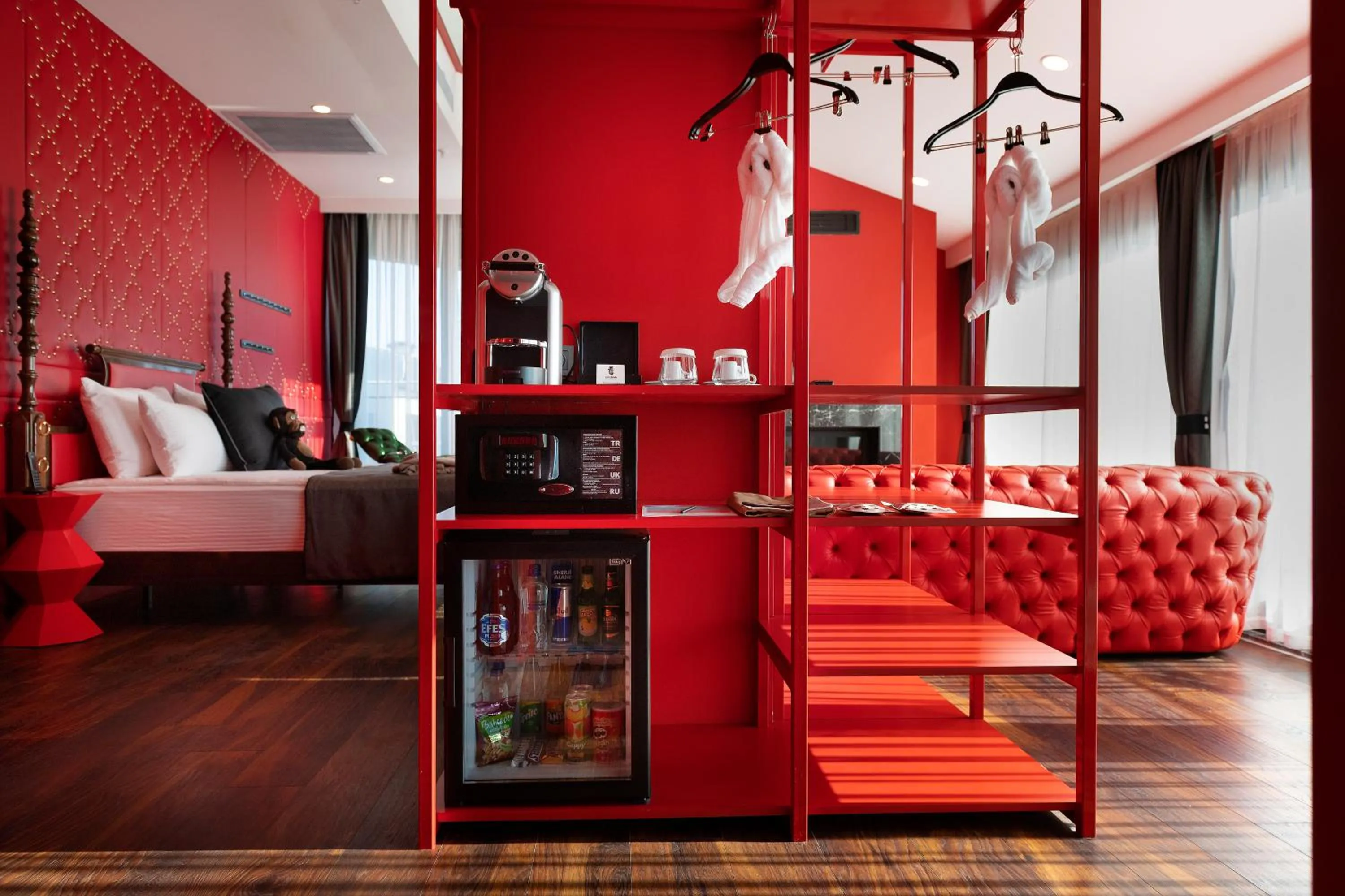 Photo of the whole room in Lucky Monkey Hotel