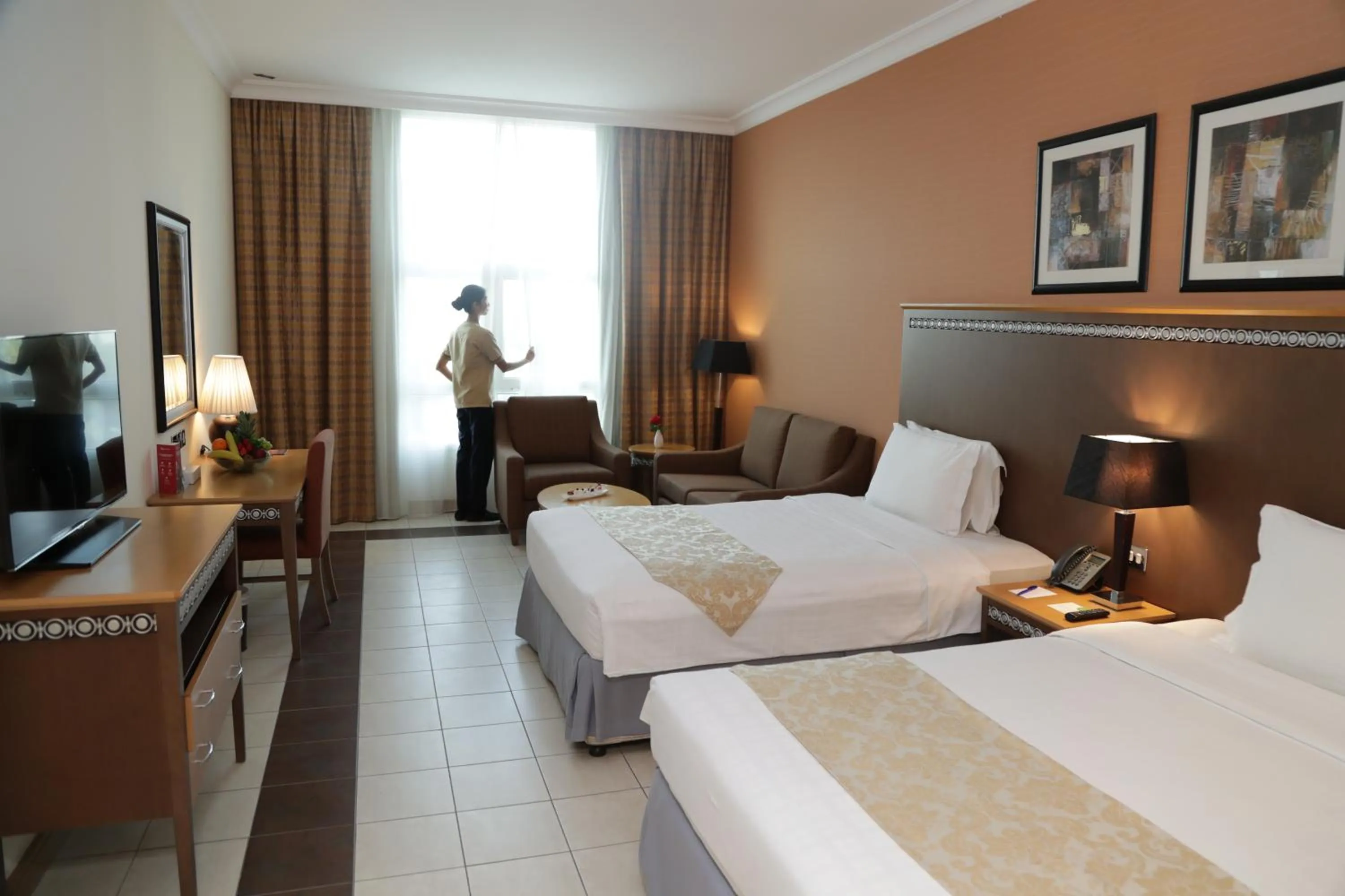 Property building, Bed in Copthorne Al Jahra Hotel & Resort