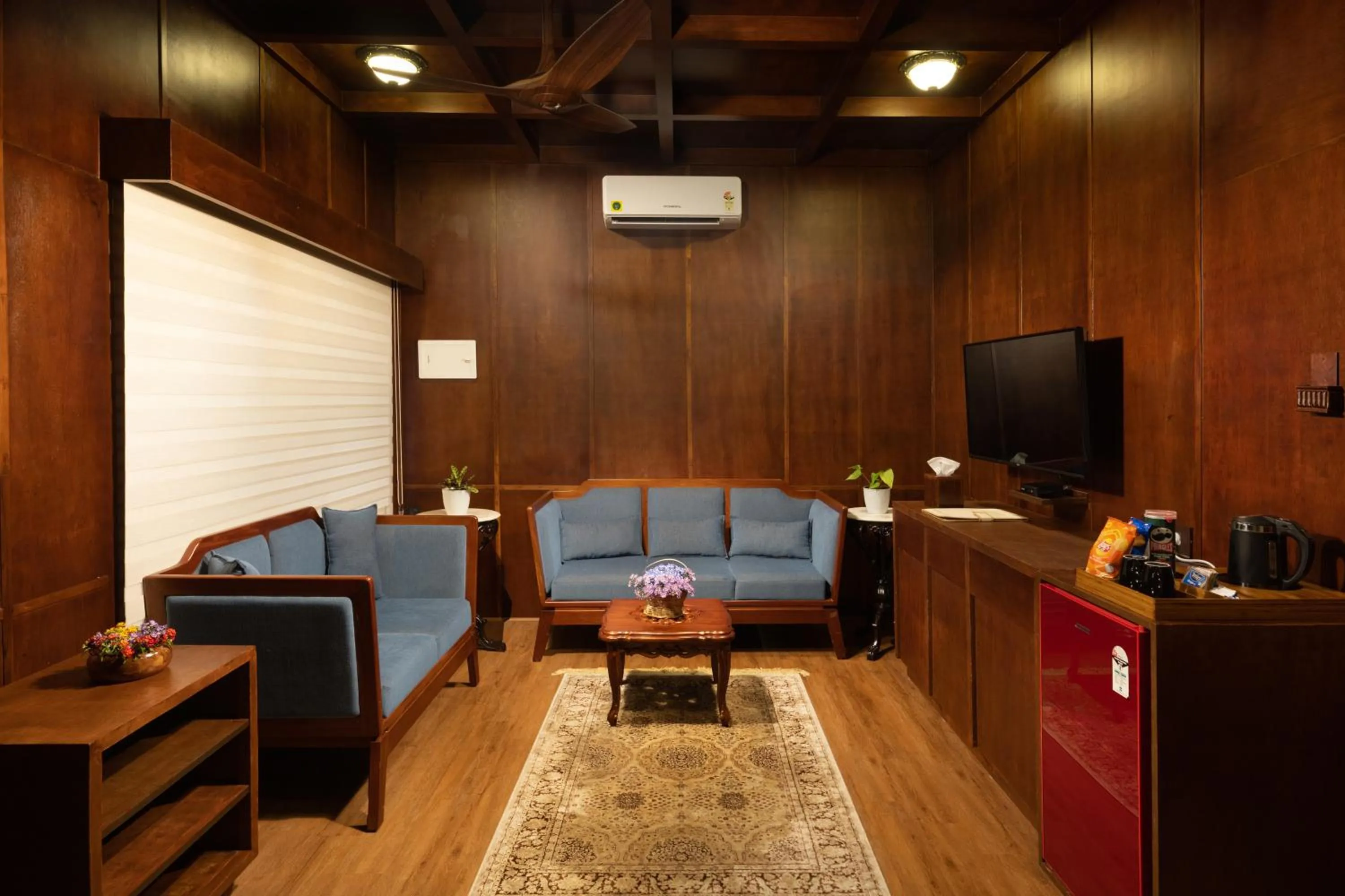 Communal lounge/ TV room in Au Revoir Wellness Resort, Malampuzha