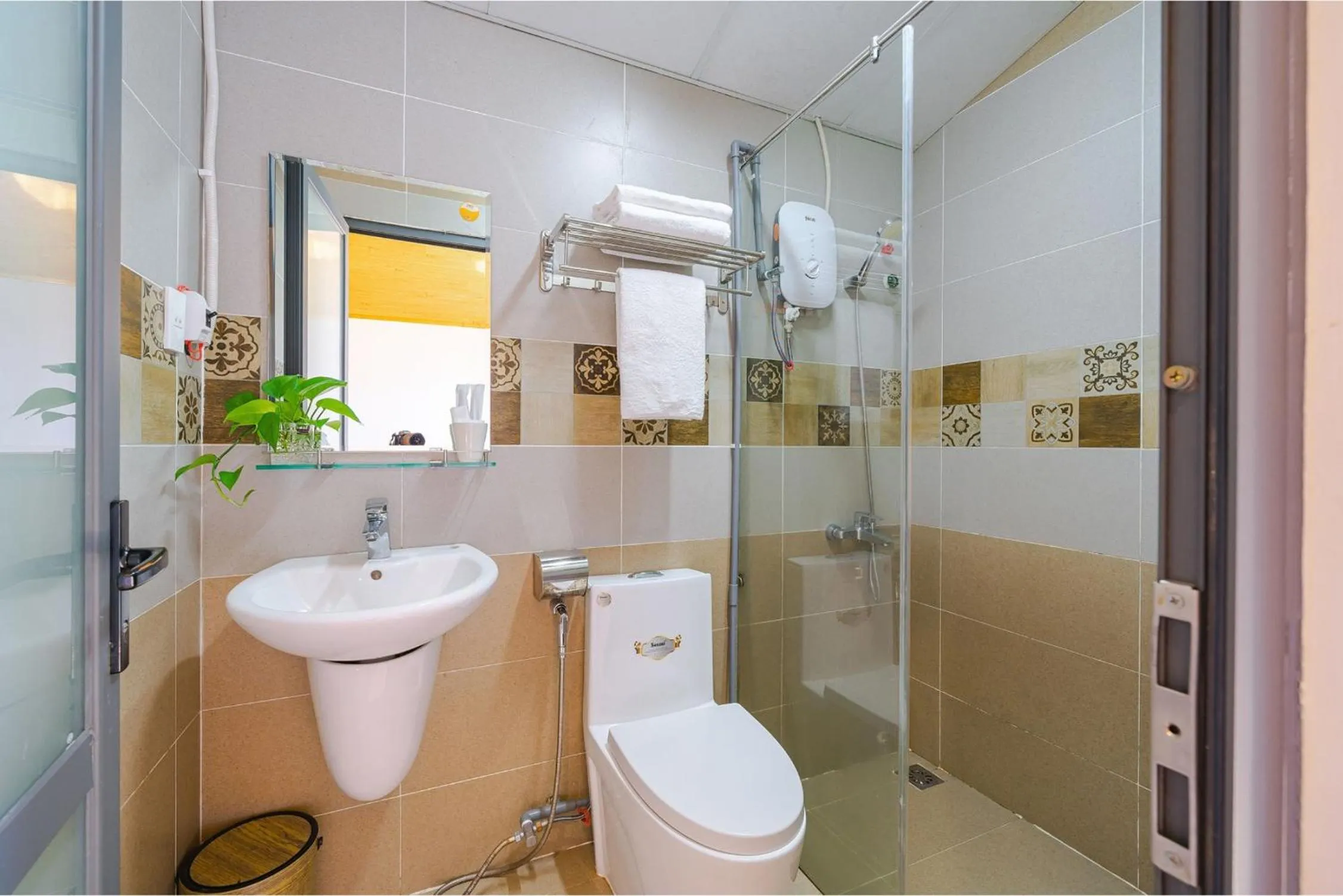 Shower in AN Boutique Hotel