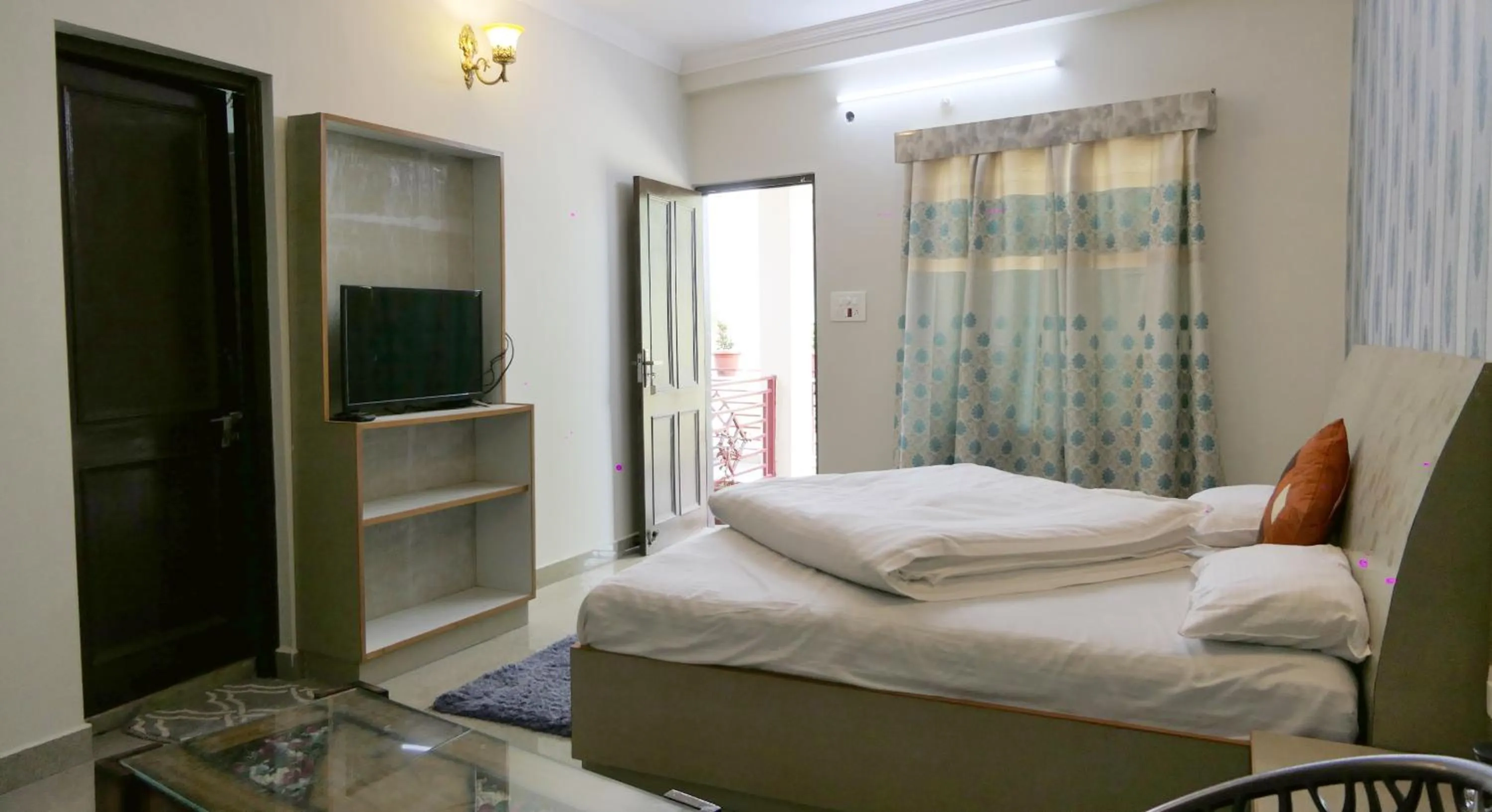 Bedroom, Bed in Kasauli Nature Inn