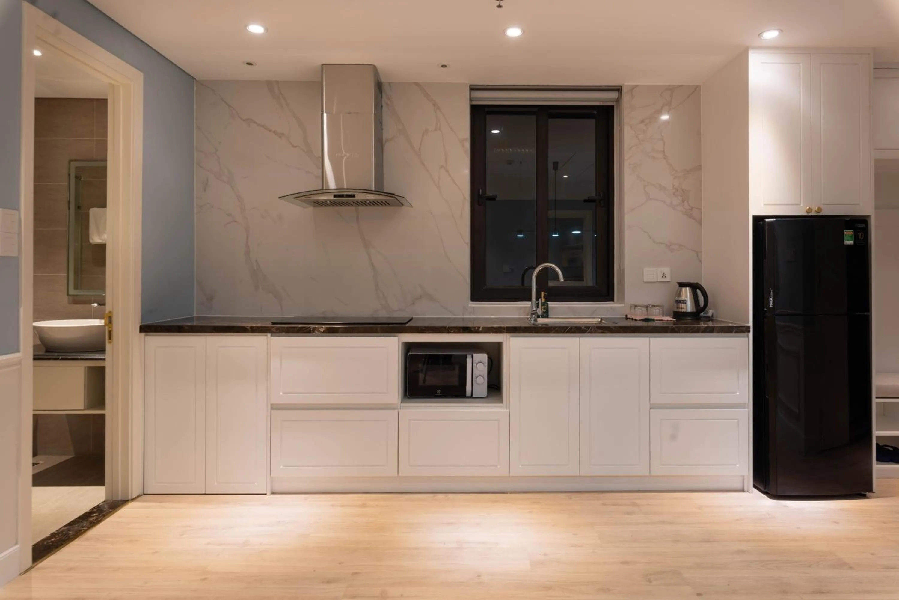 Coffee/tea facilities in Louis Mo Apartment