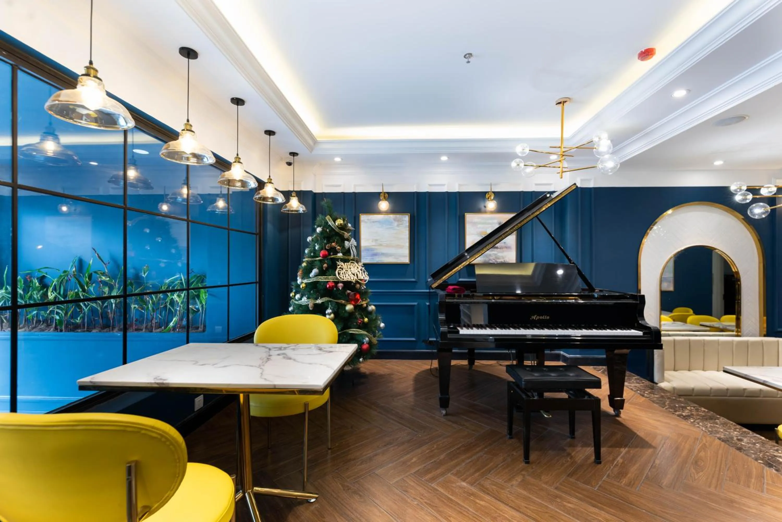 Living room in Louis Mo Apartment