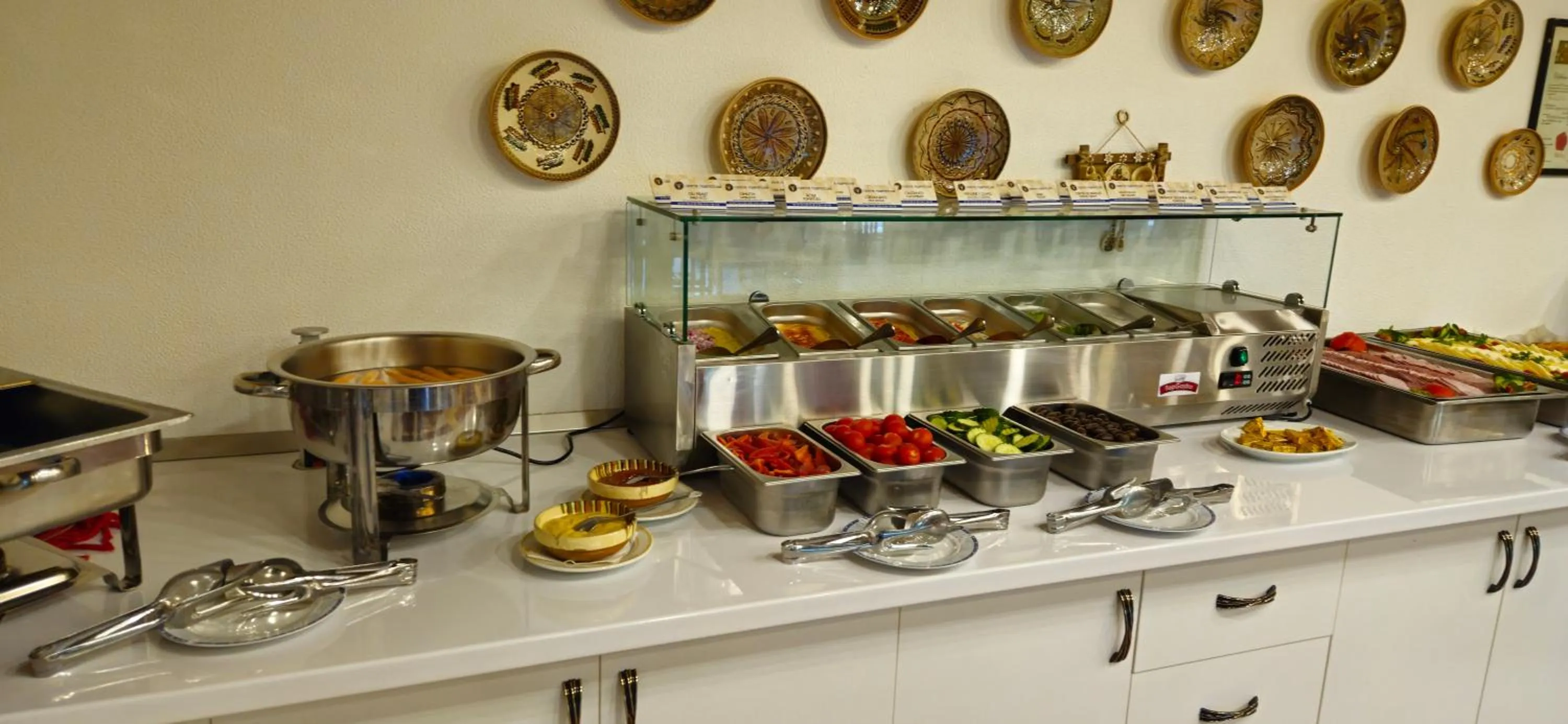 Buffet breakfast in Ilinca