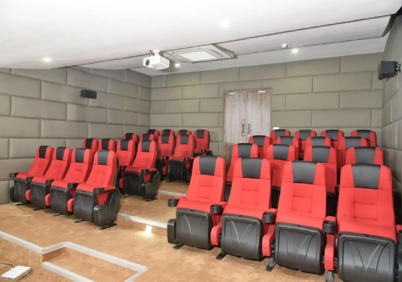 Entertainment in Timber Trail Heights & Terraces-Cable Car Escape