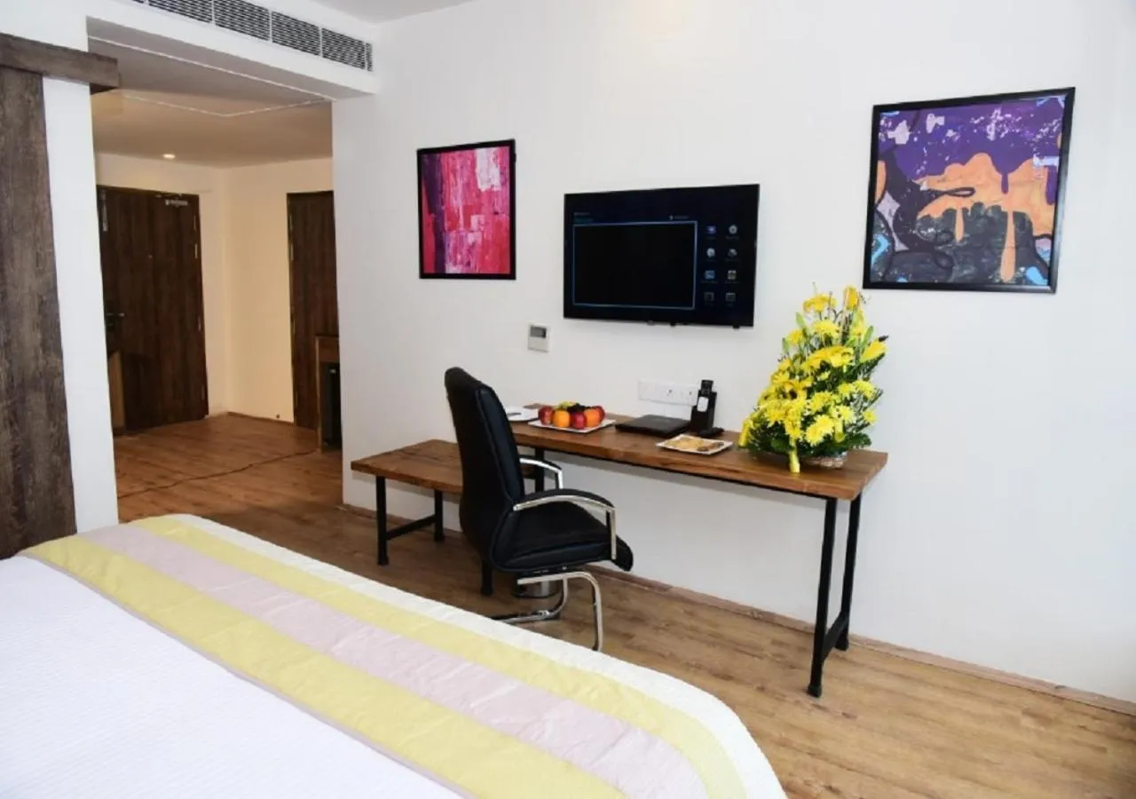 Living room, Bed in Timber Trail Heights & Terraces-Cable Car Escape