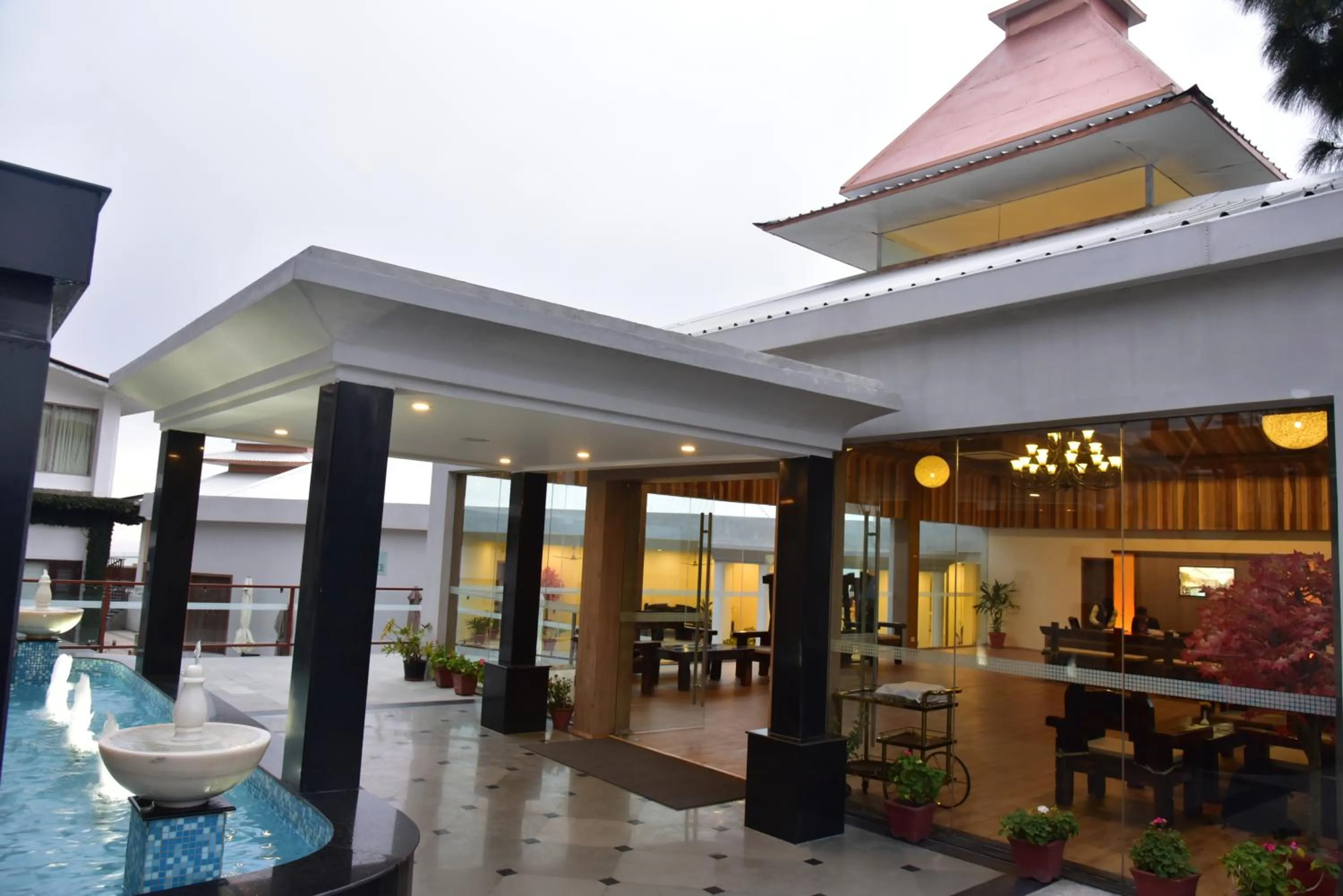 Lounge or bar in Timber Trail Heights & Terraces-Cable Car Escape