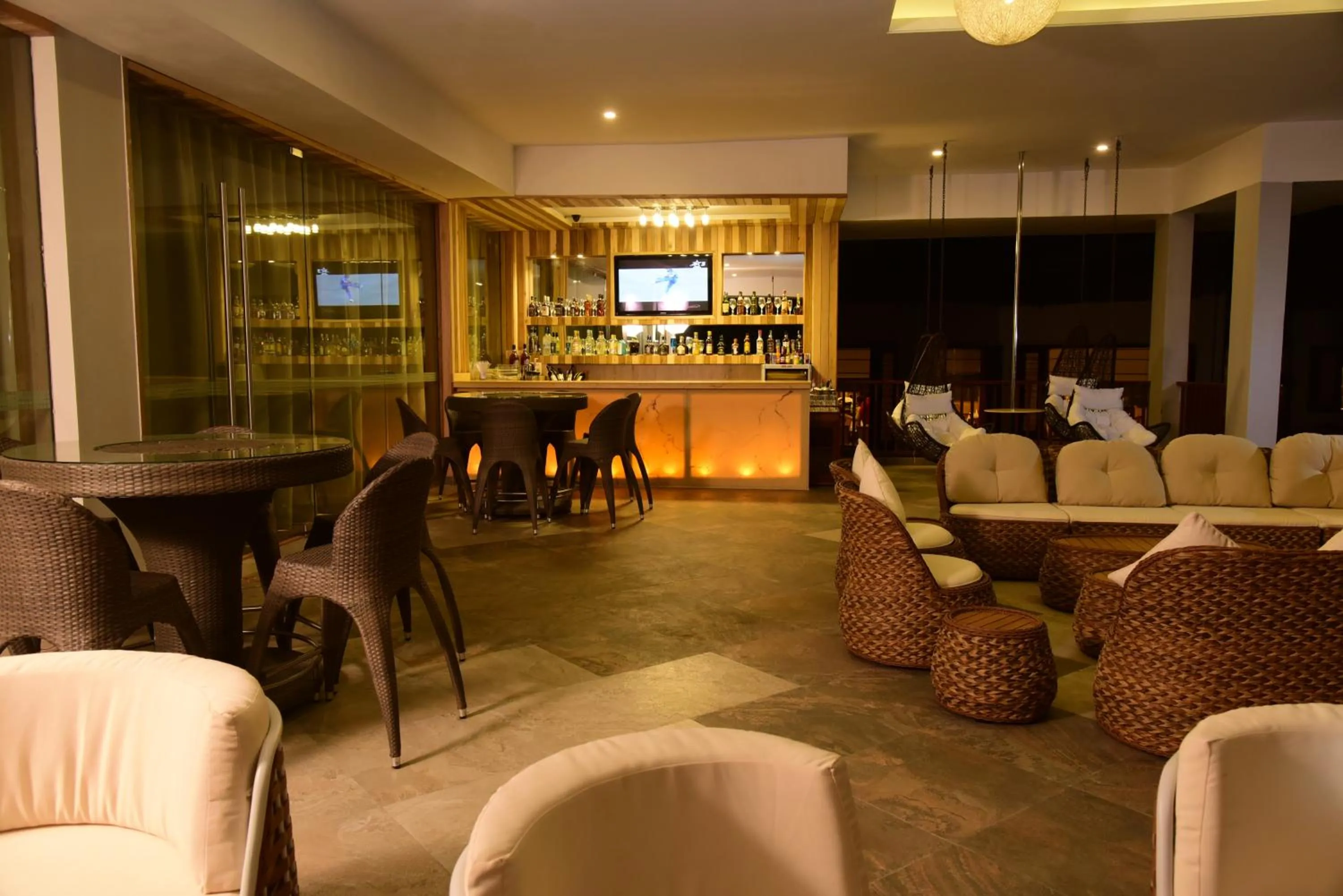 Restaurant/places to eat in Timber Trail Heights & Terraces-Cable Car Escape