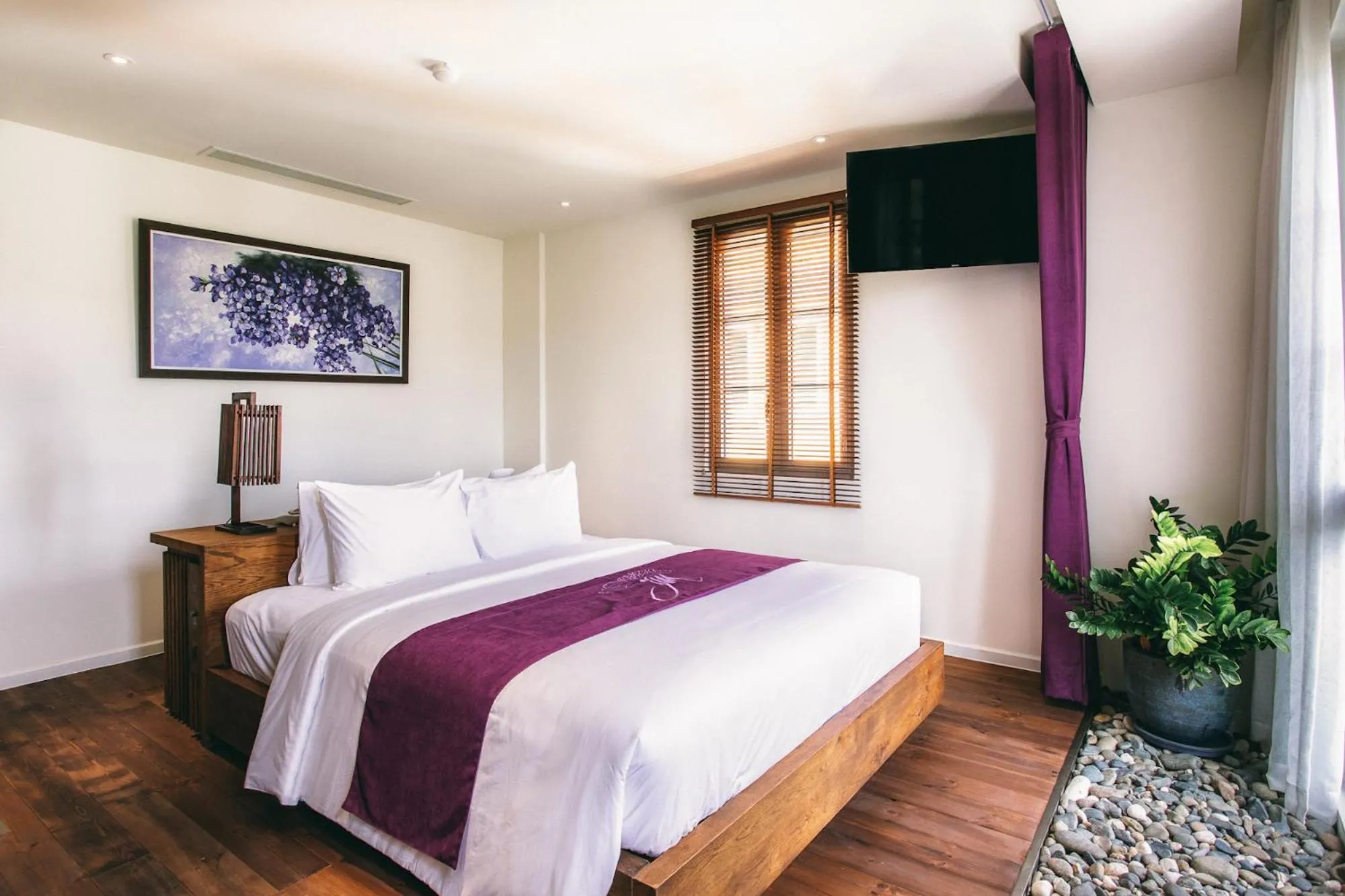 Bed in JM Boutique Hotel