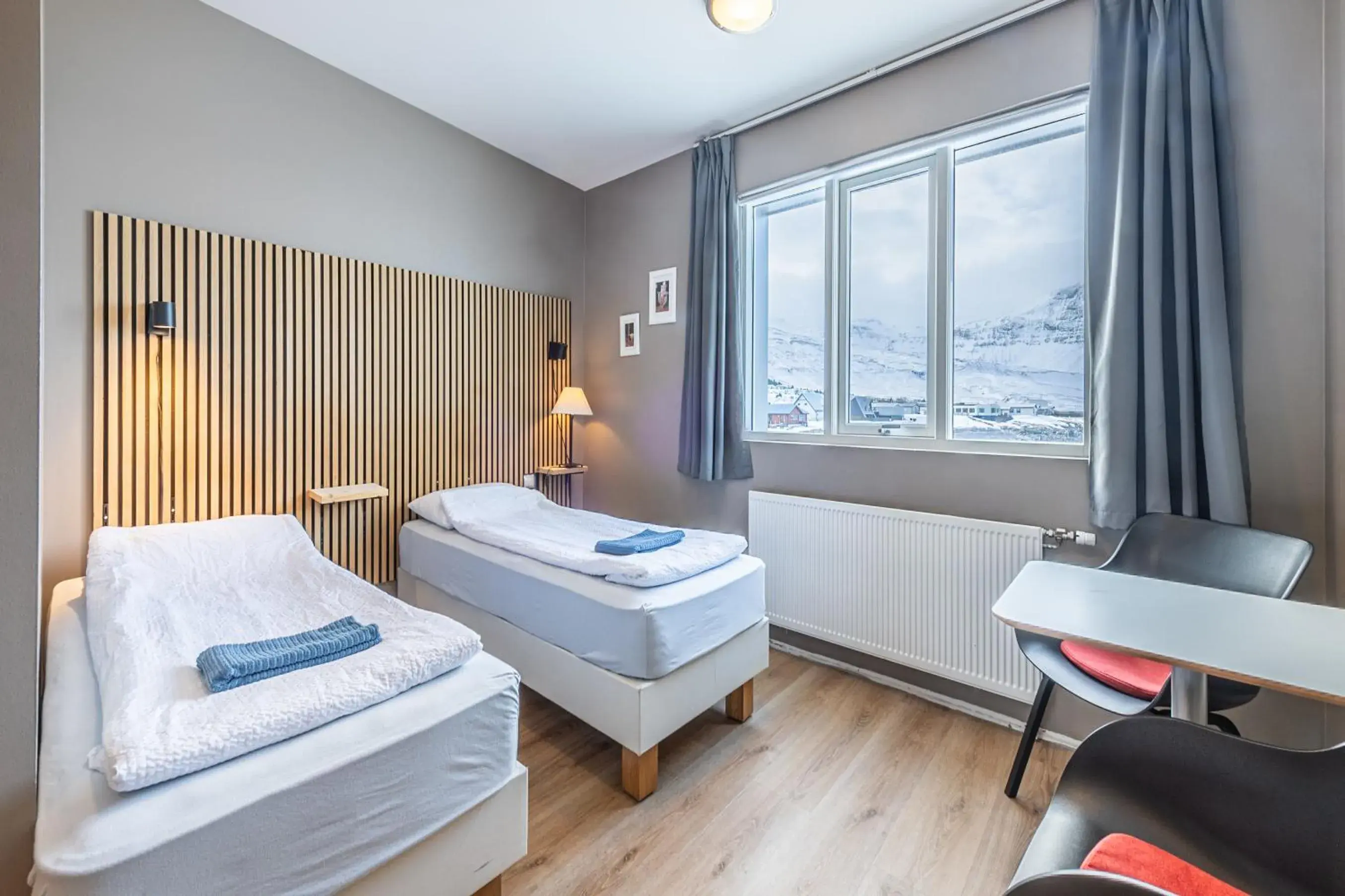 Deluxe Double or Twin Room with Ocean View in Stöð Guesthouse and apartments Deluxe Double or Twin Room with Ocean View in Stöð Guesthouse and apartments